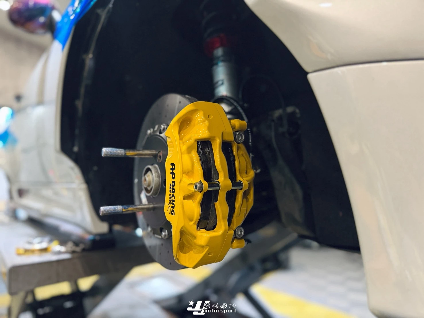 BMW MINI COOPER R58 R56 升級 前 AP9440 大四活塞配 330碳陶盤 後HHC後雙片式加大碟325MM