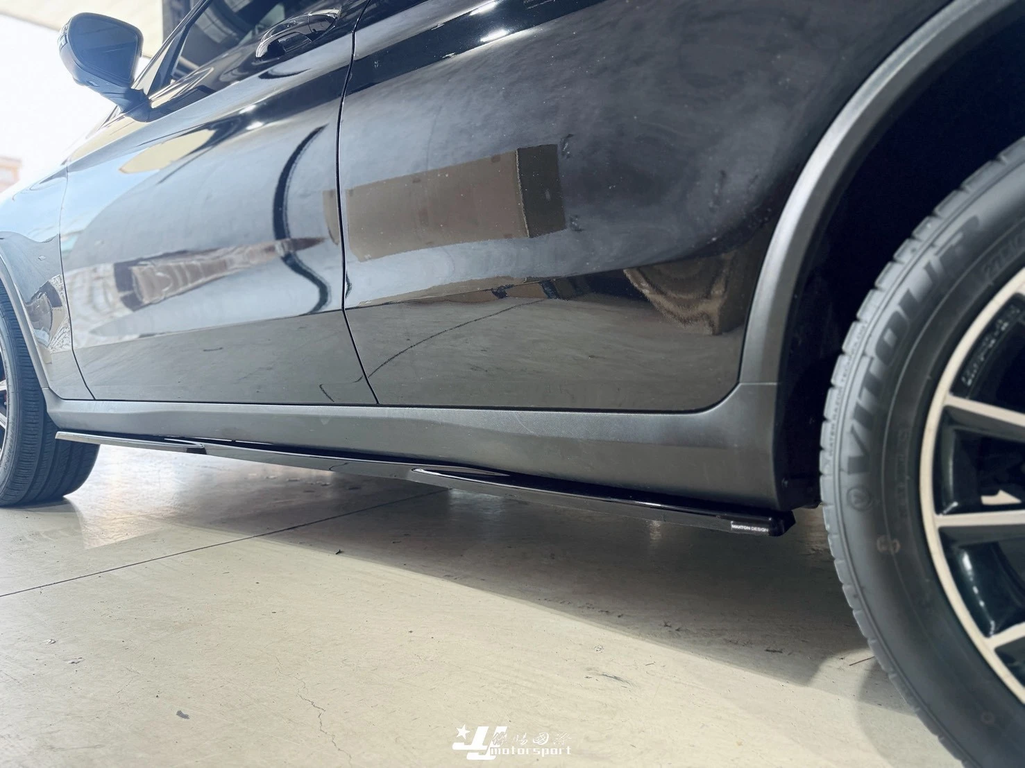 全新 BENZ GLC COUPE W253 2021小改款 Maxton Design MD 側群 側裙 定風翼 亮黑 (無AMG)