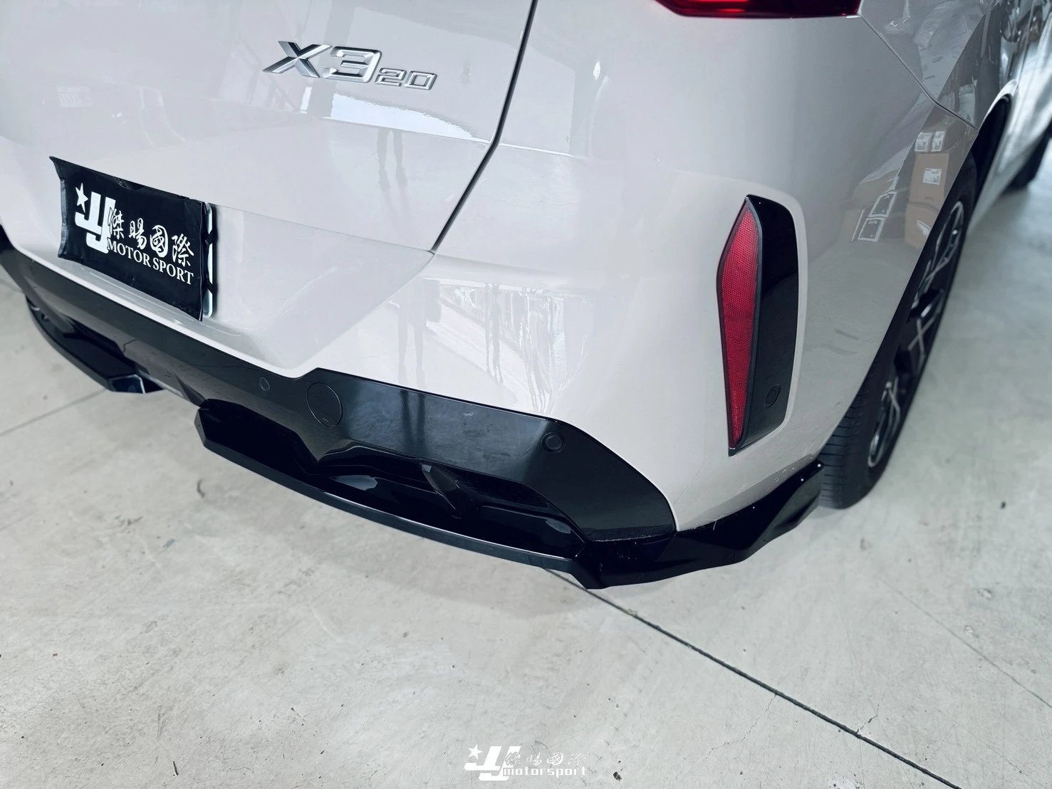 全新 寶馬 BMW X3 2025 2026 G45 Maxton Design MD 亮黑 兩片式 後下巴