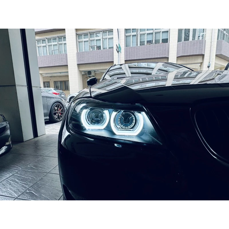 全新 BMW E90 E91 LCI 小改款 對應原廠HID U型導光 LED光圈 黑框 魚眼 大燈