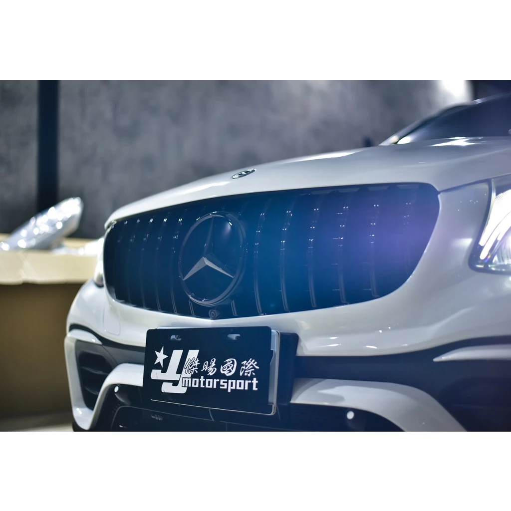 賓士 BENZ GLC43 suv 升級 GLC63 前保桿 亮黑水箱罩 後下巴 亮黑四出尾飾管 輪弧 素材價