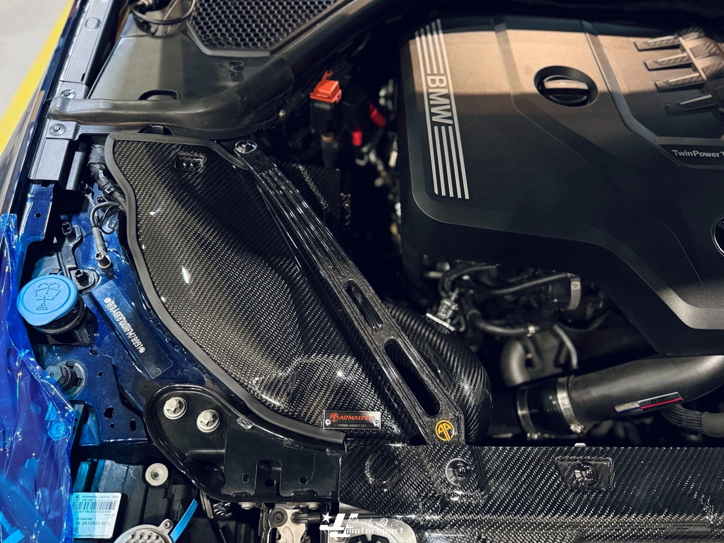 全新 BMW G20 G21 ARMA SPEED 碳纖維 上拉桿 碳纖維 引擎室拉桿