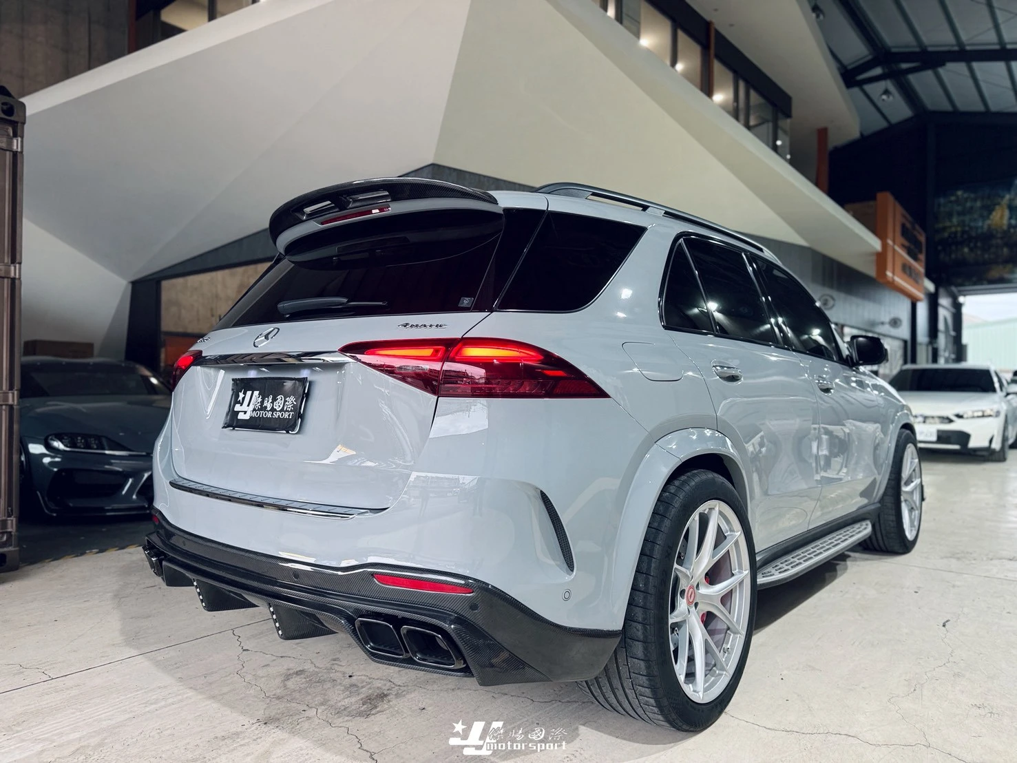 全新 BENZ GLE GLE350 W167 2024- GLE63包專用 LD版本 碳纖維 前下巴 後下巴(不含尾管) 後視鏡外蓋 尾翼