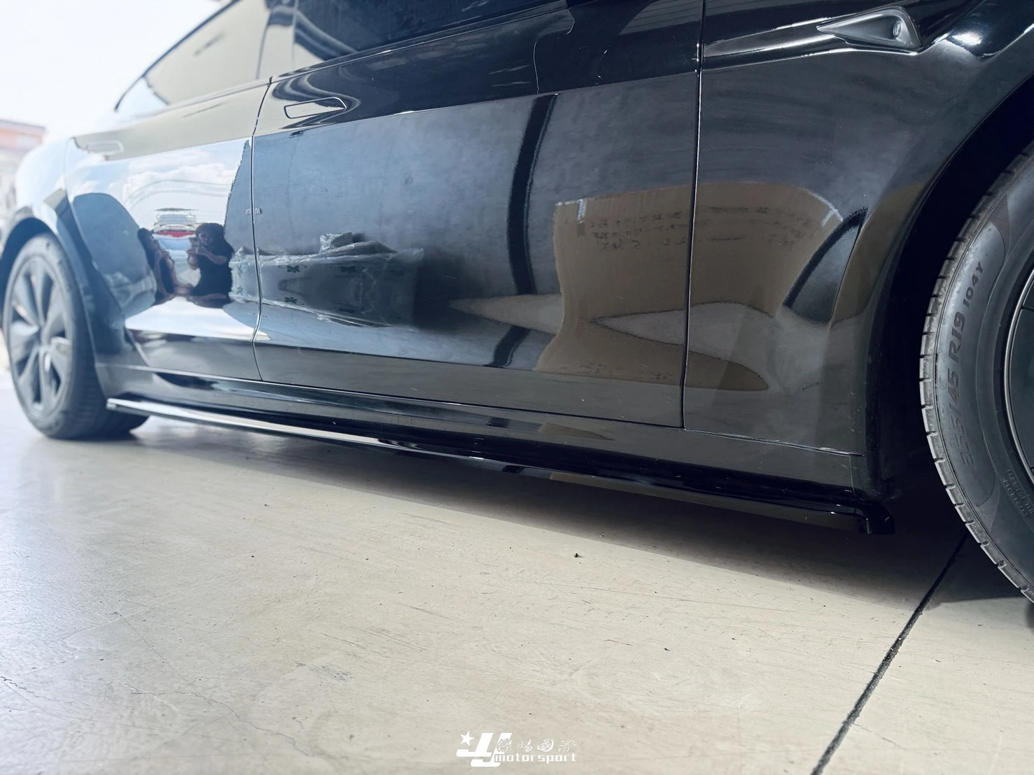 全新 特斯拉 TESLA MODEL S Maxton Design MD 前下巴 側裙 後下巴