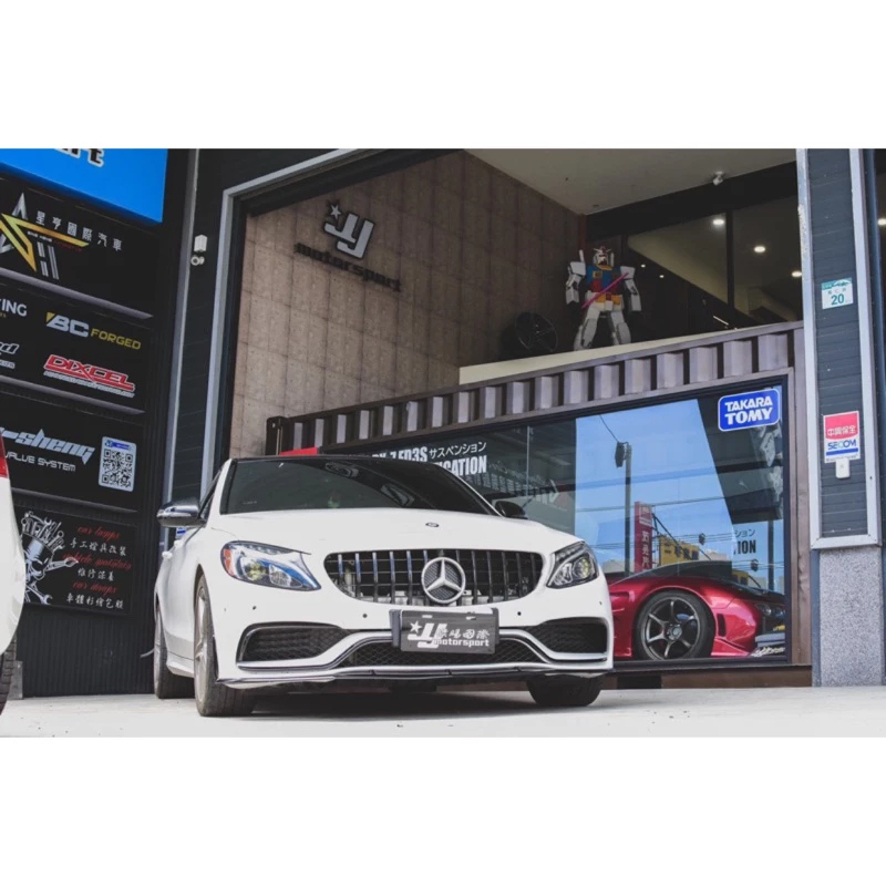 全新 BENZ W205 C300 C250 改C63 ED1 樣式 大包 前保桿 素材 實車安裝
