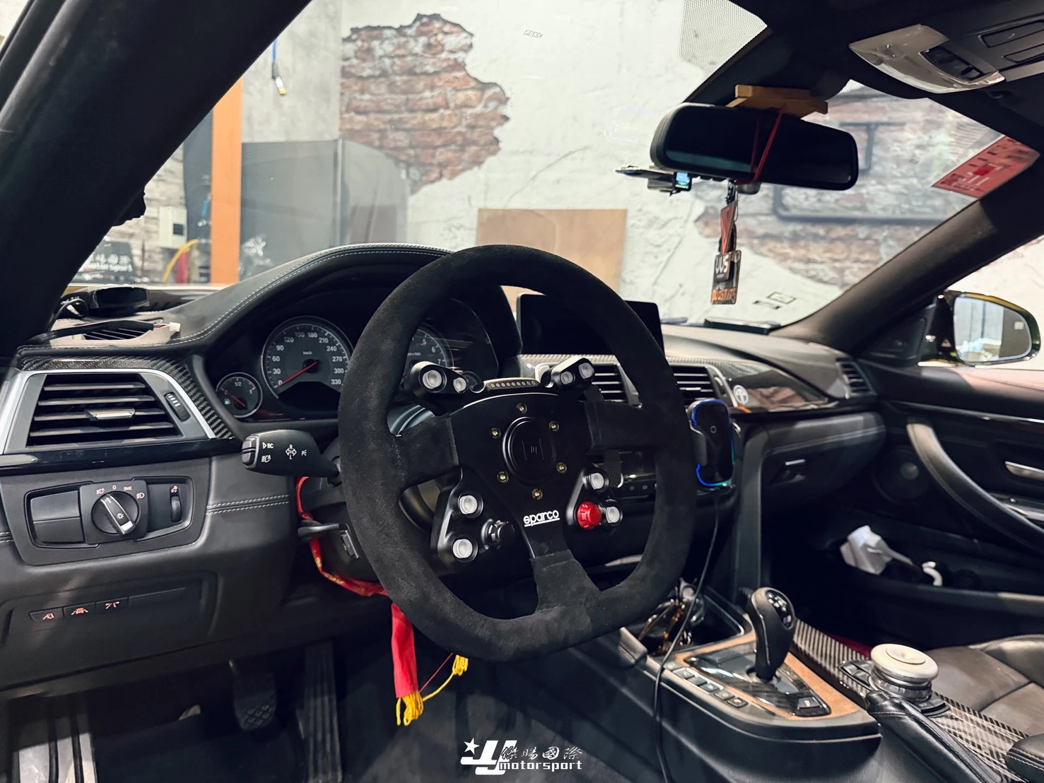 全新 BMW F82 M4 升級 JQ WERKS 高階新款二代全取代含超轉燈快拆式賽車 方向盤