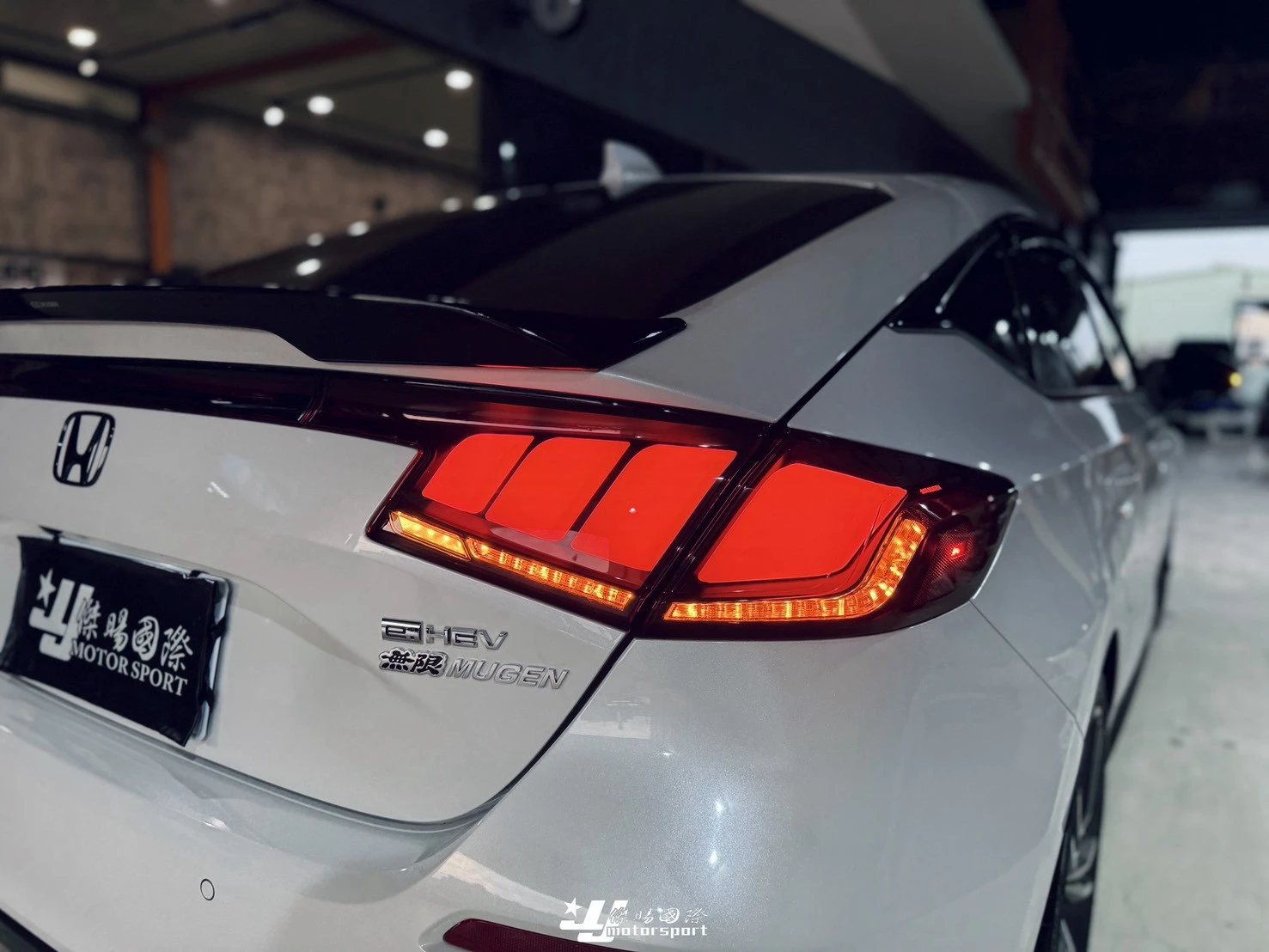 新 HONDA 喜美11代CIVIC11 FL4 FL5 日本正MUGEN無限紅色 貫穿式尾燈