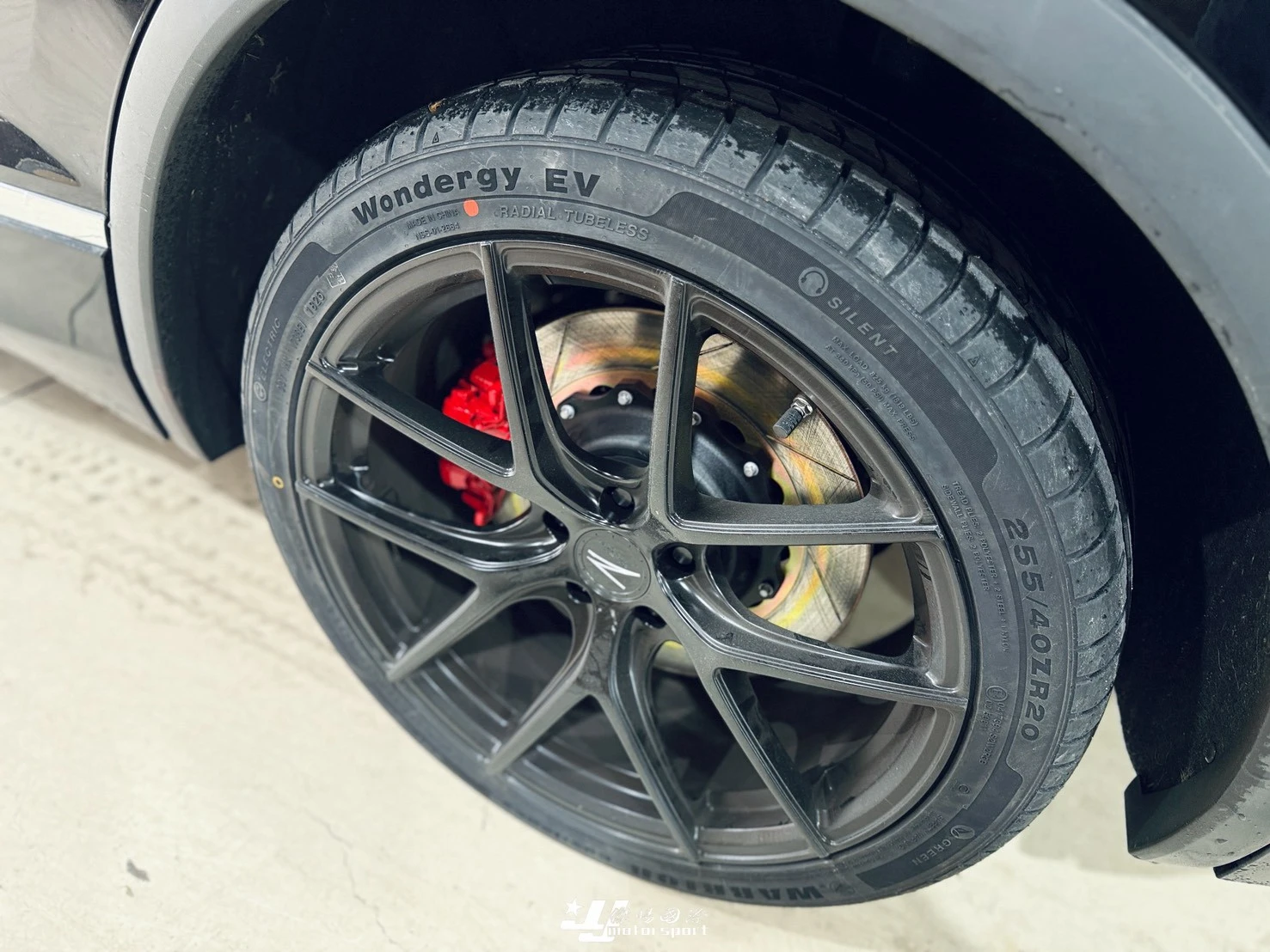  TIGUAN 2023- HHC BRAKES 劃線實心碟 煞車盤 後加大碟 370mm (金屬油管另購)