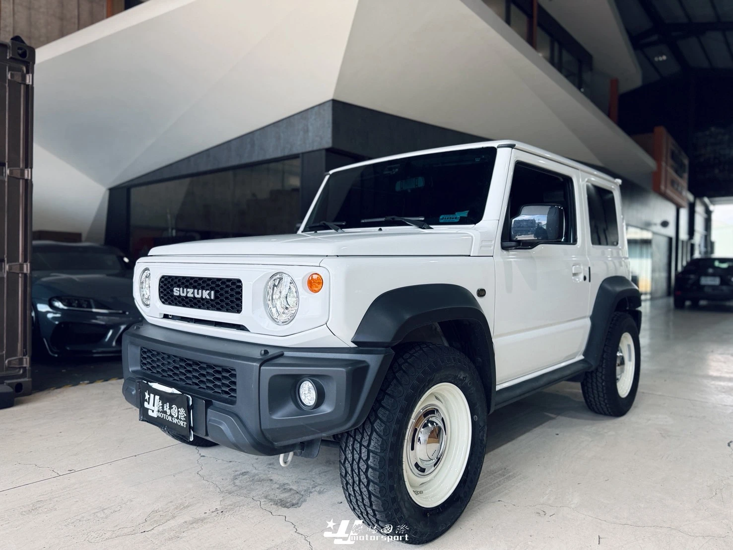 全新 SUZUKI 