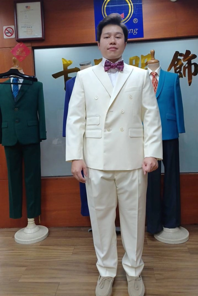 客戶分享-台中西服訂製,北區西服訂製,台中西裝店推薦