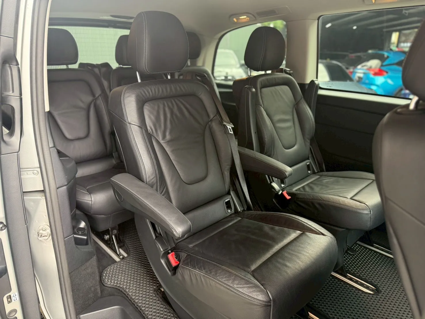 BENZ-V220D