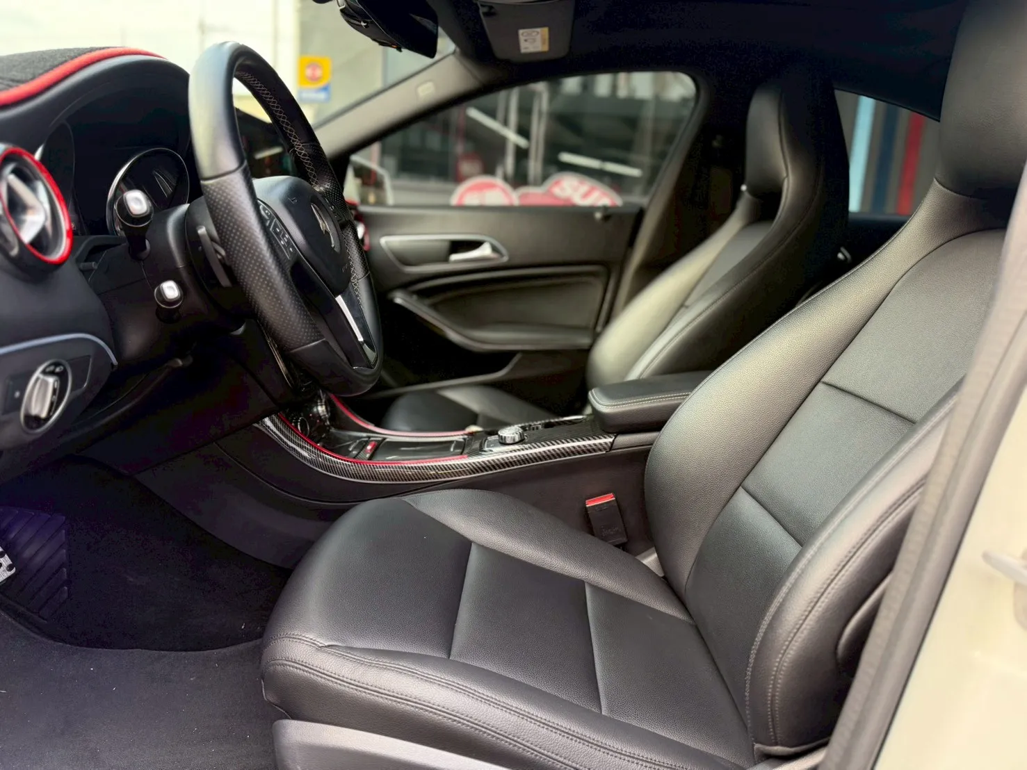 BENZ-CLA220