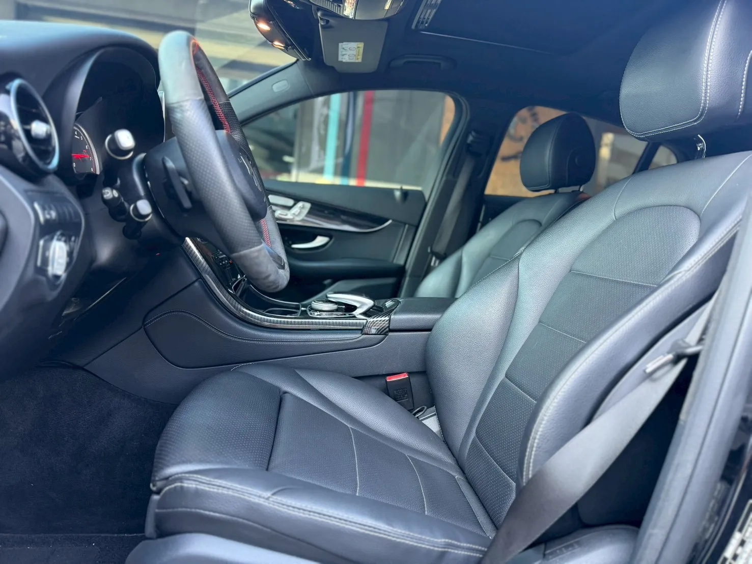 BENZ-GLC300 coupe AMG