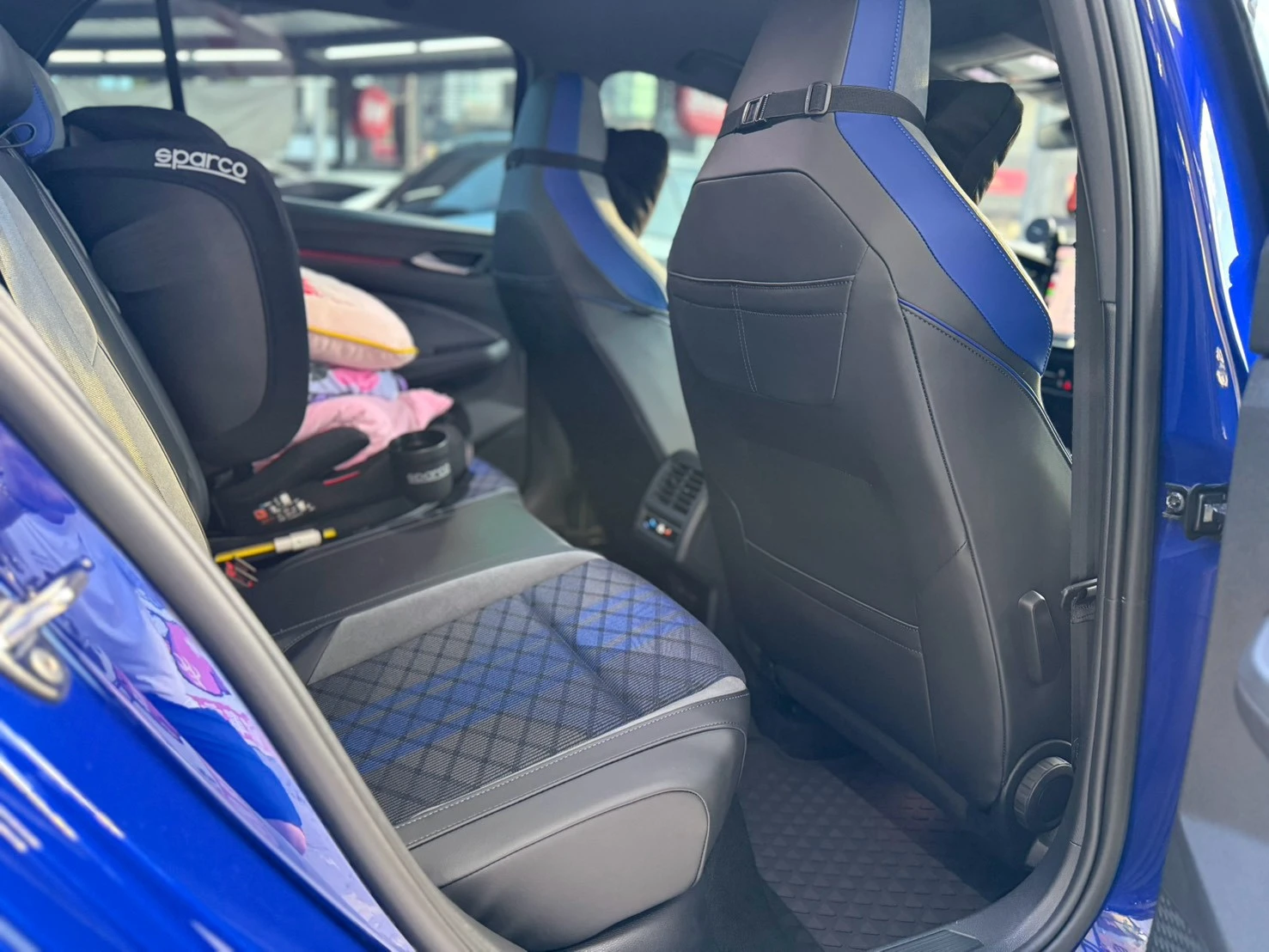 福斯 -Golf R