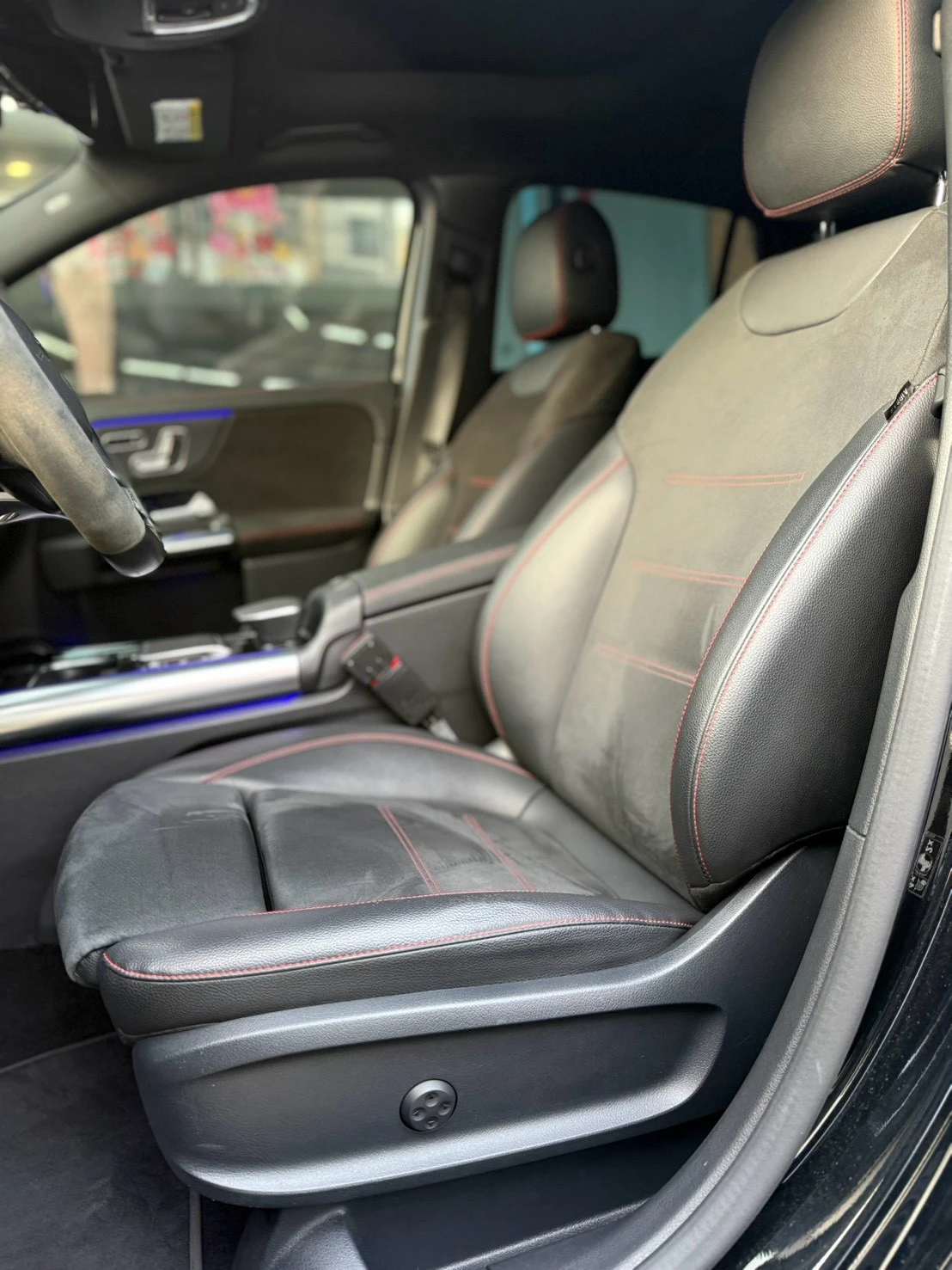 BENZ -GLA45 AMG