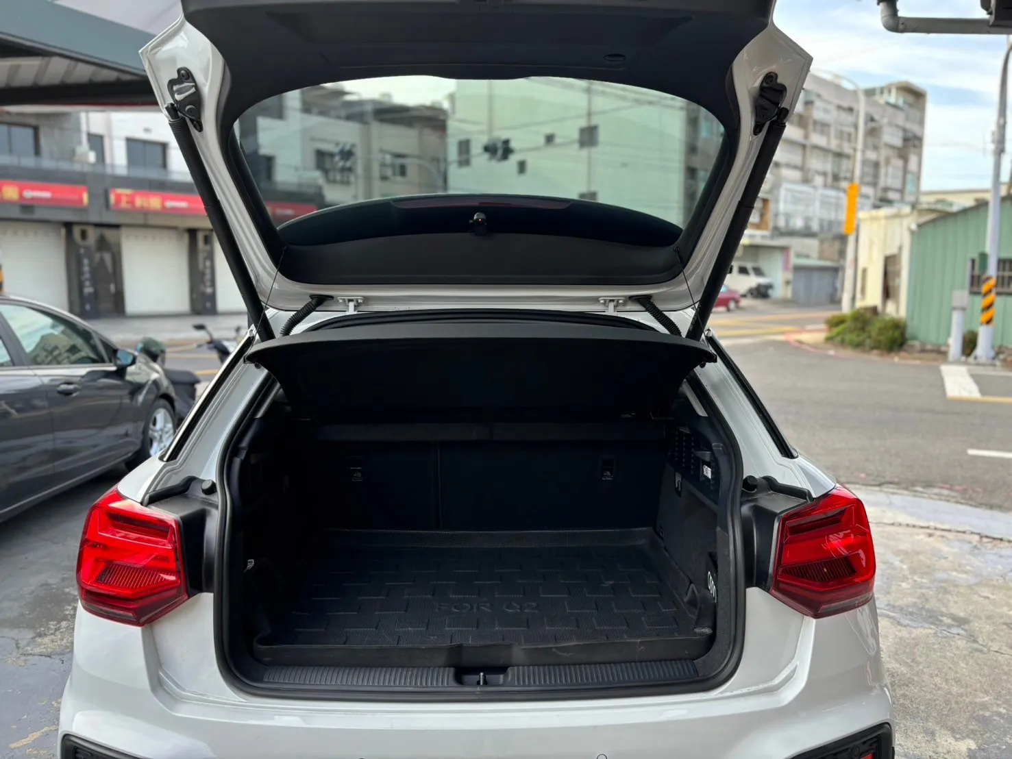 AUDI-Q2