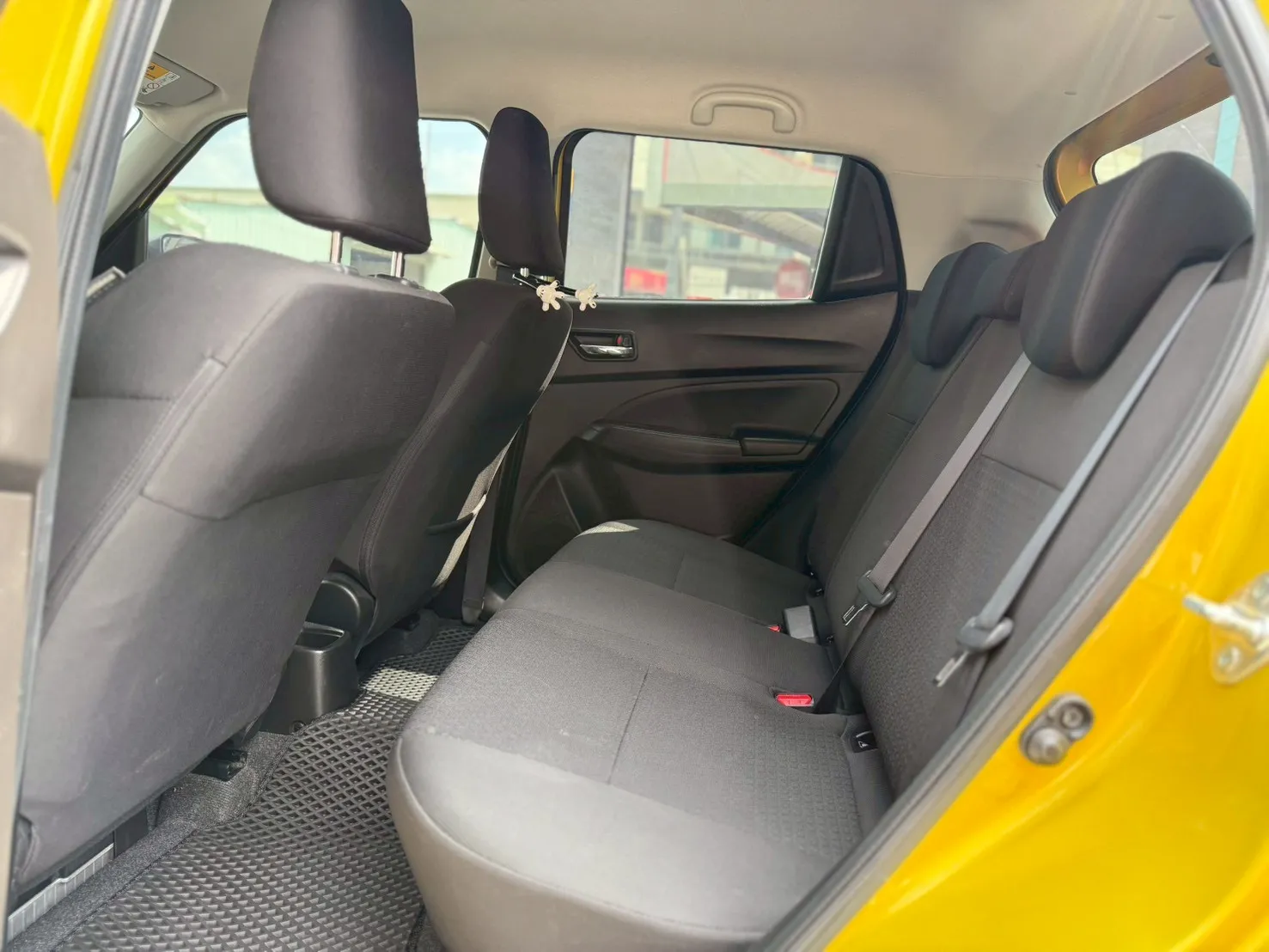 SUZUKI-SWIFT