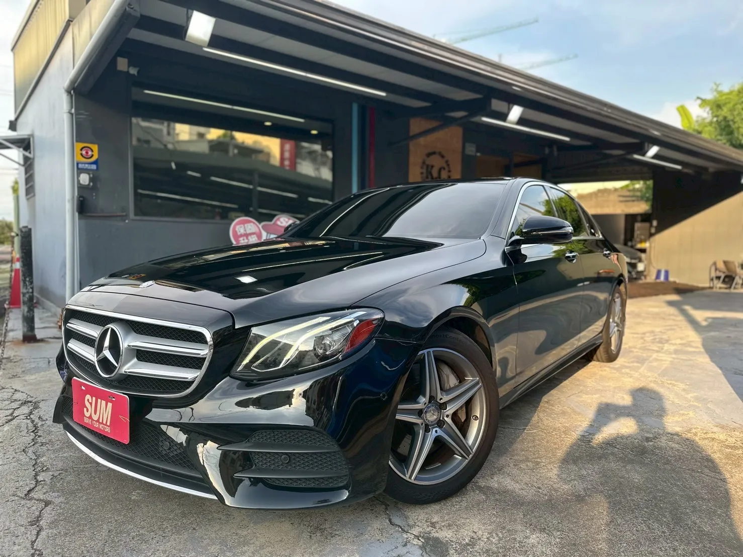 BENZ-E300