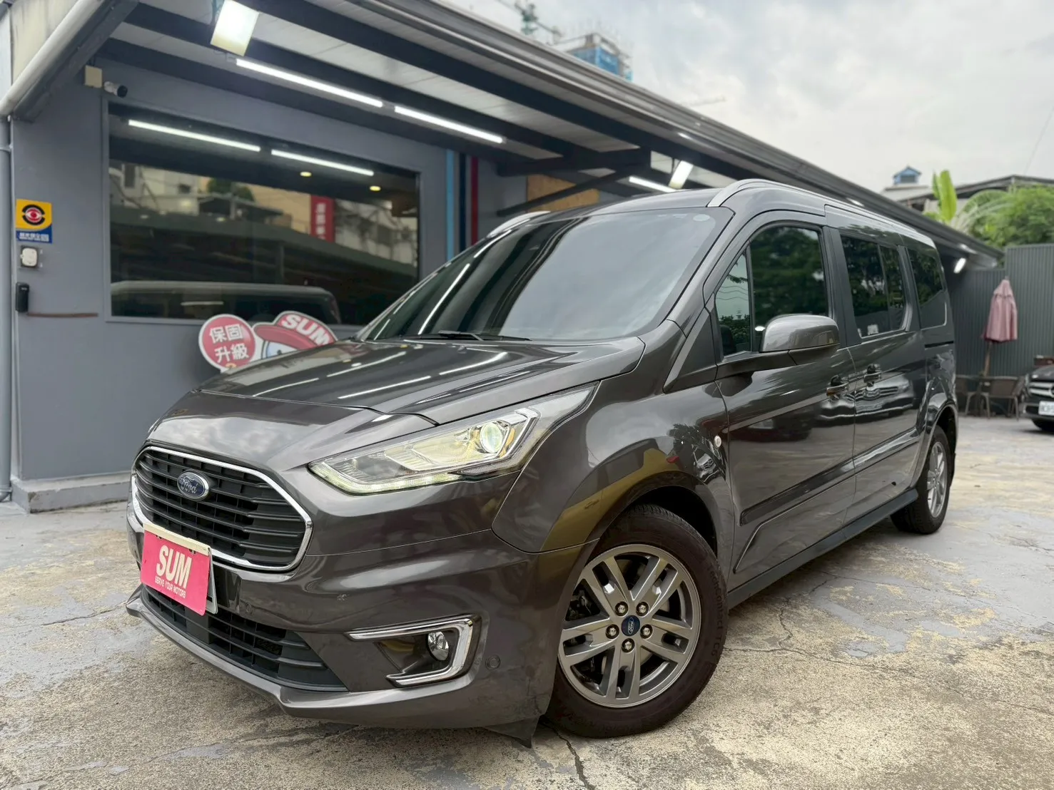 FORD-Tourneo Connect