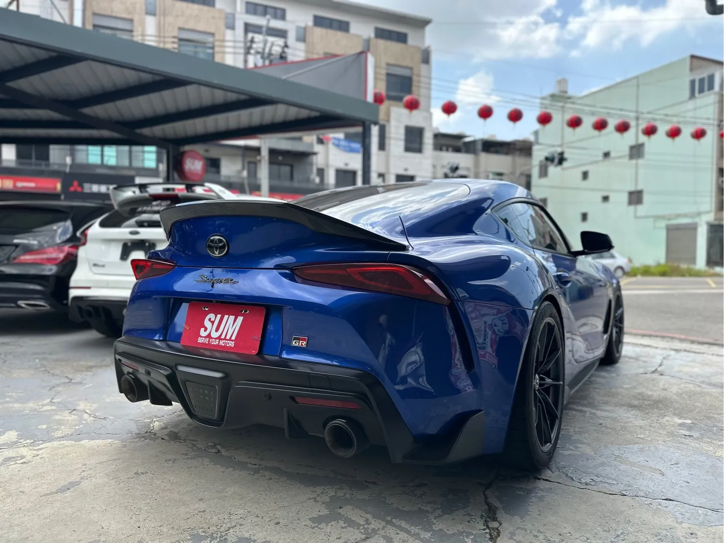 TOYOTA-Supra