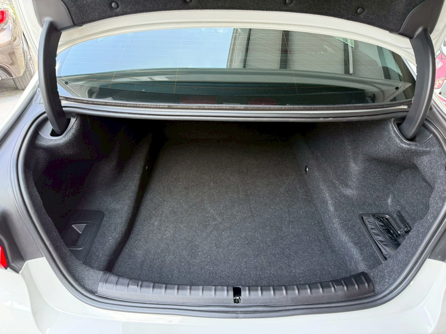 BMW -520i