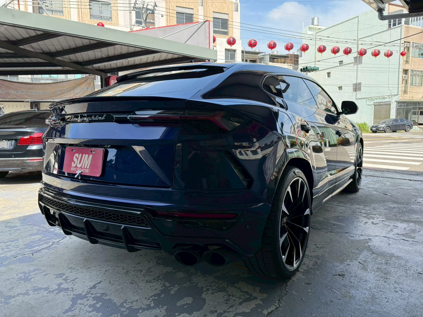 Lamborghini-Urus 4.0 V8