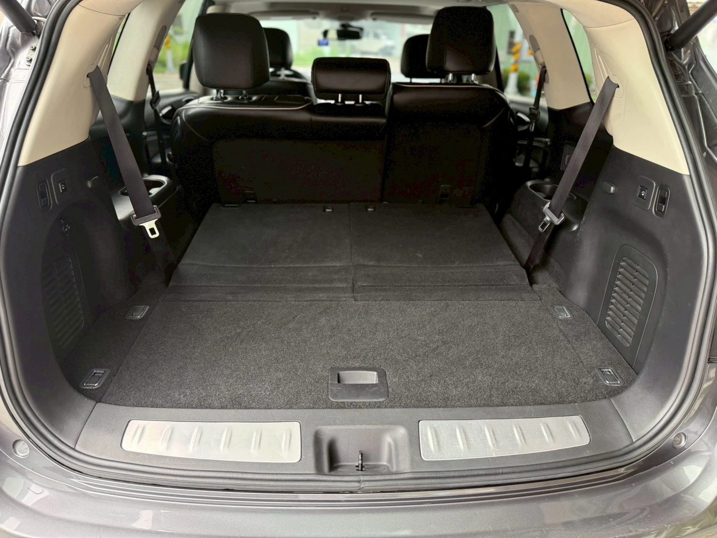 INFINTIT QX60 七人座