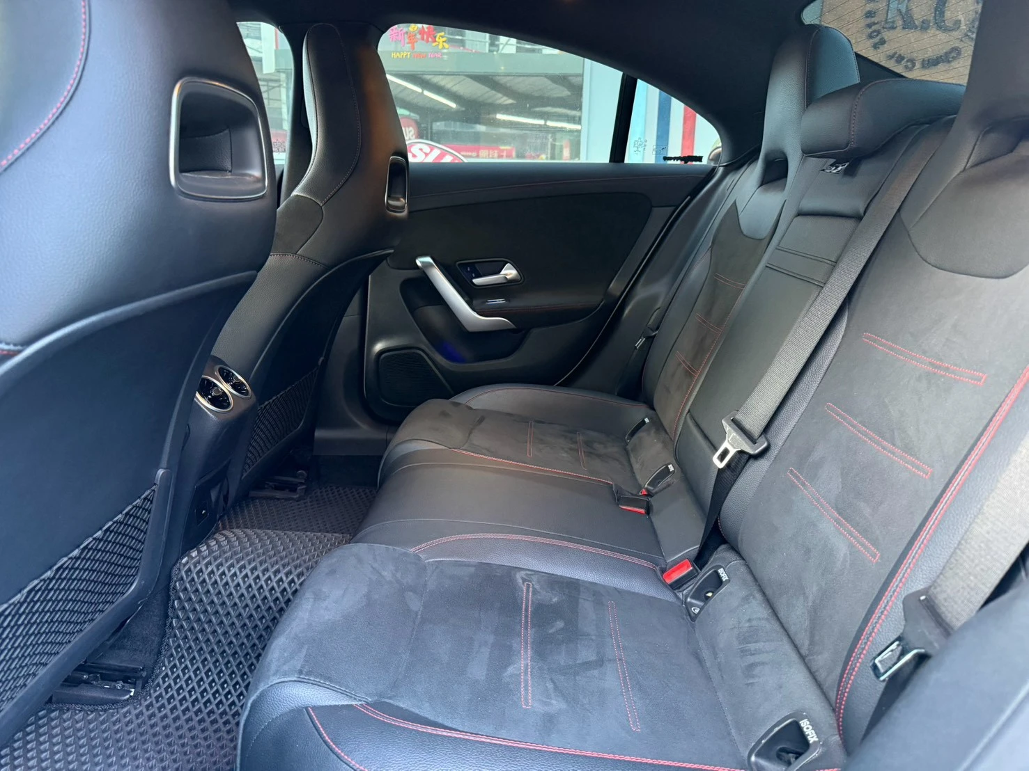 BENZ -CLA250
