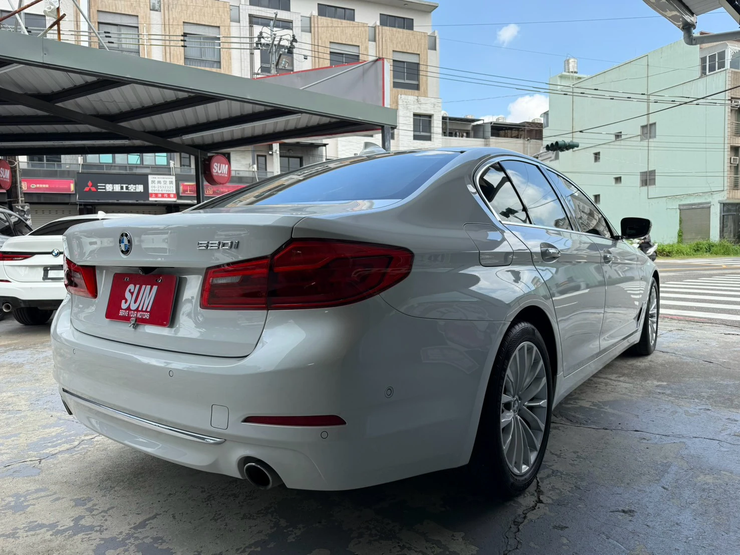 BMW -520i