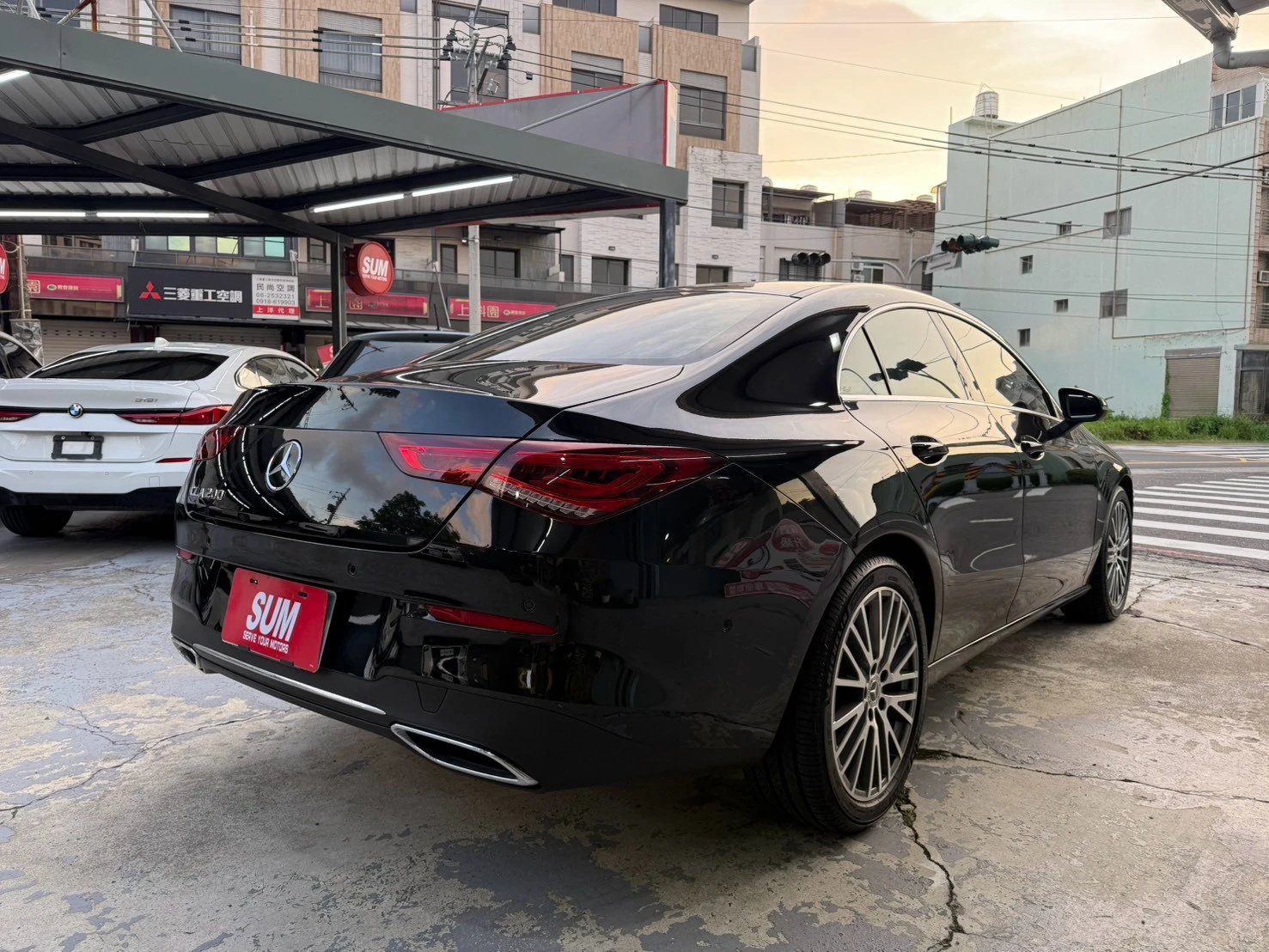 BENZ -CLA200