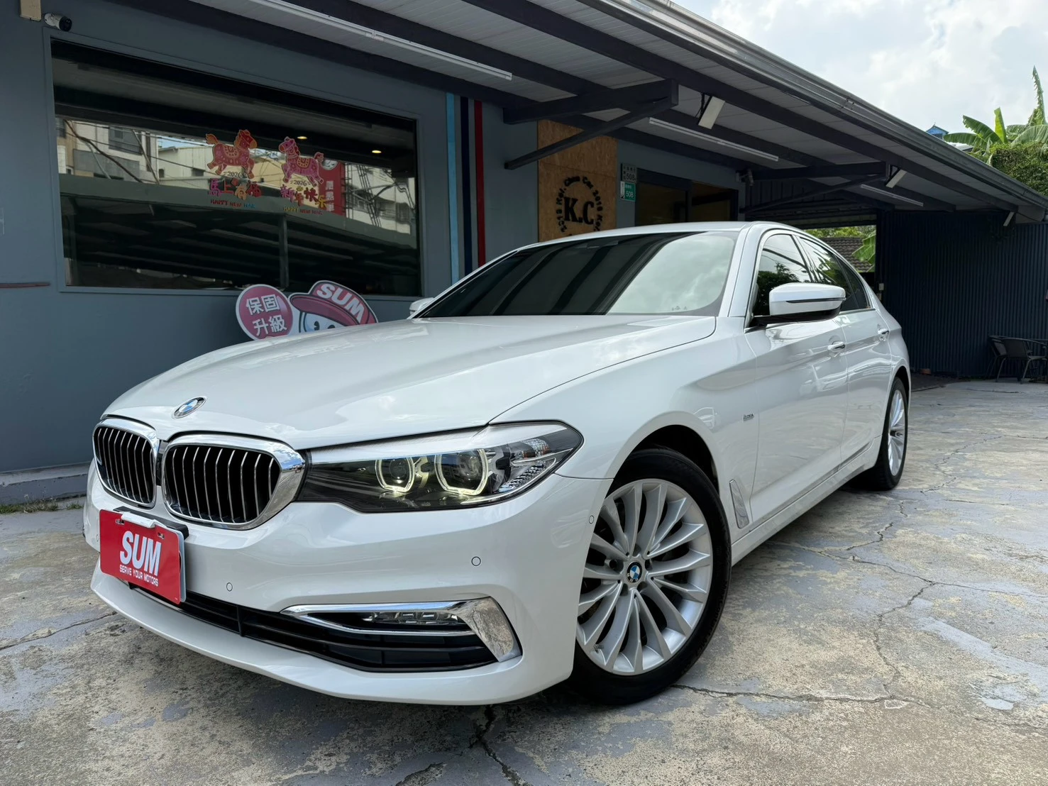 BMW -520i