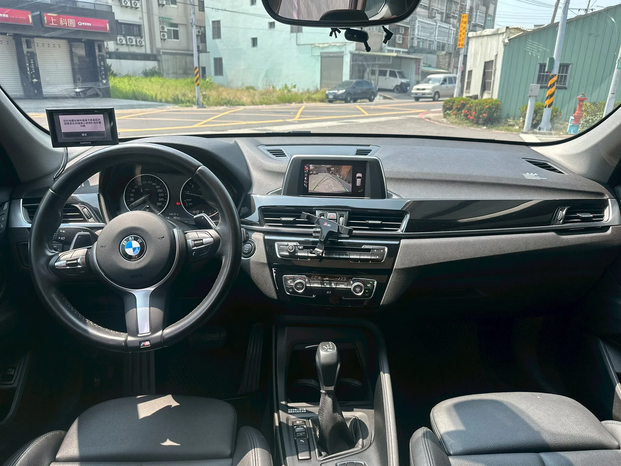 BMW-X1