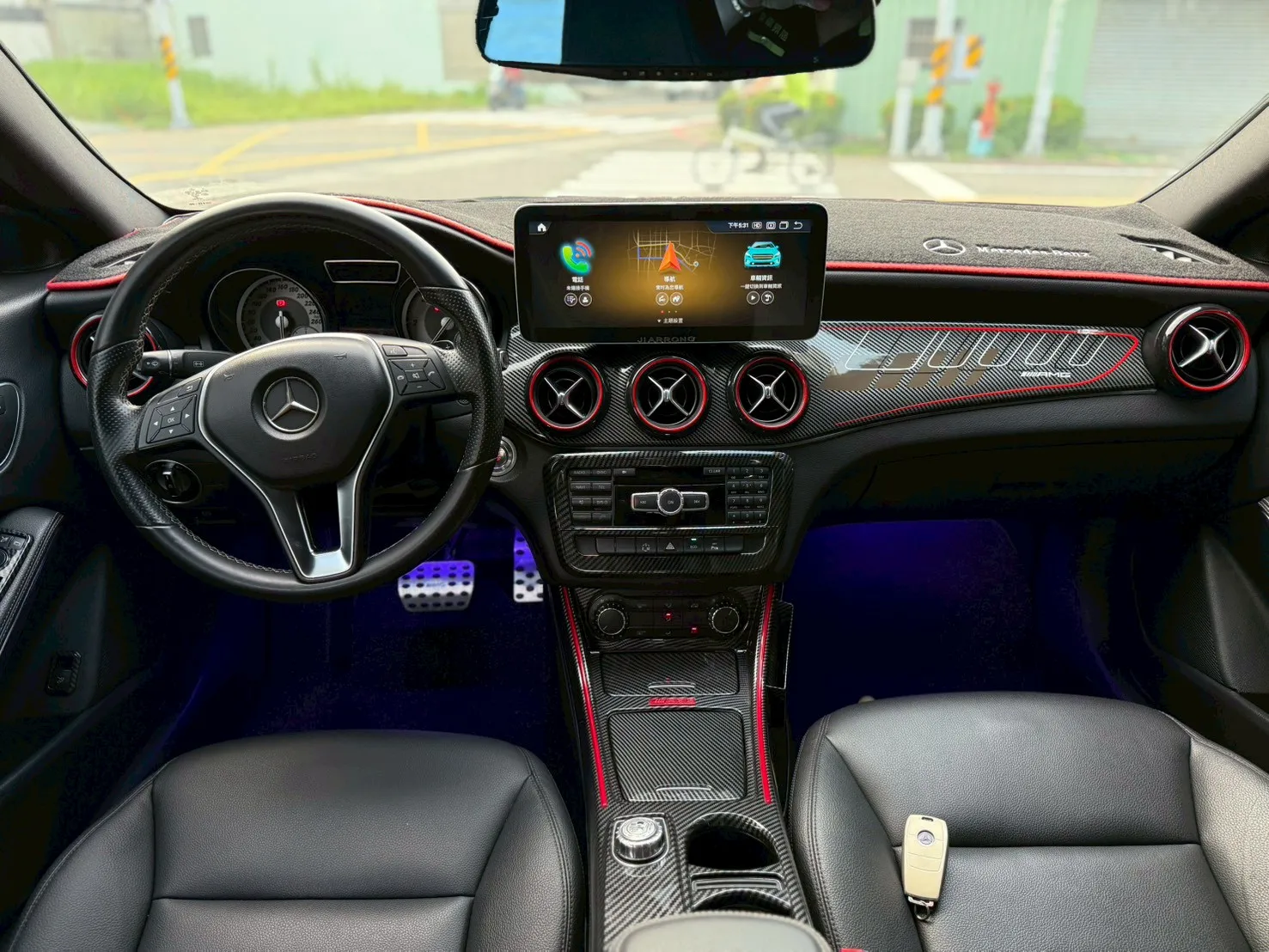 BENZ-CLA220