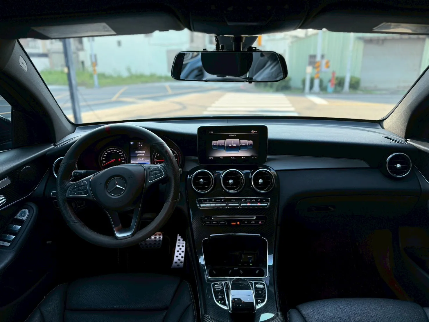 BENZ-GLC300 coupe AMG