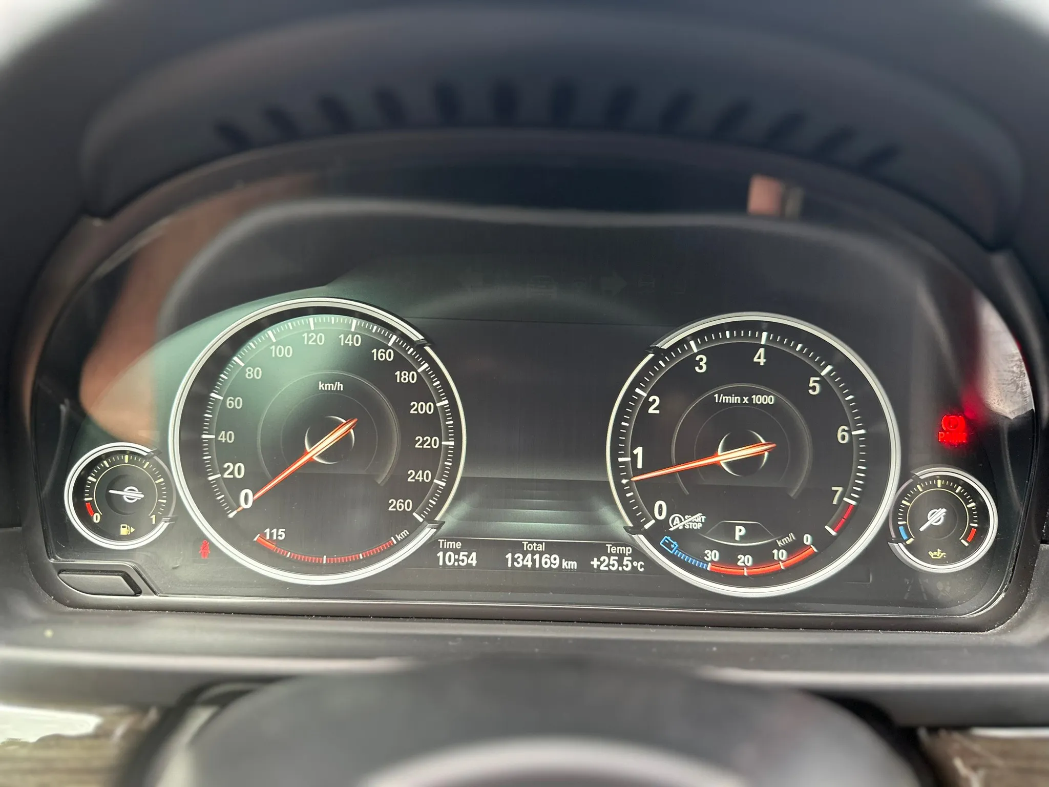 BMW-520I