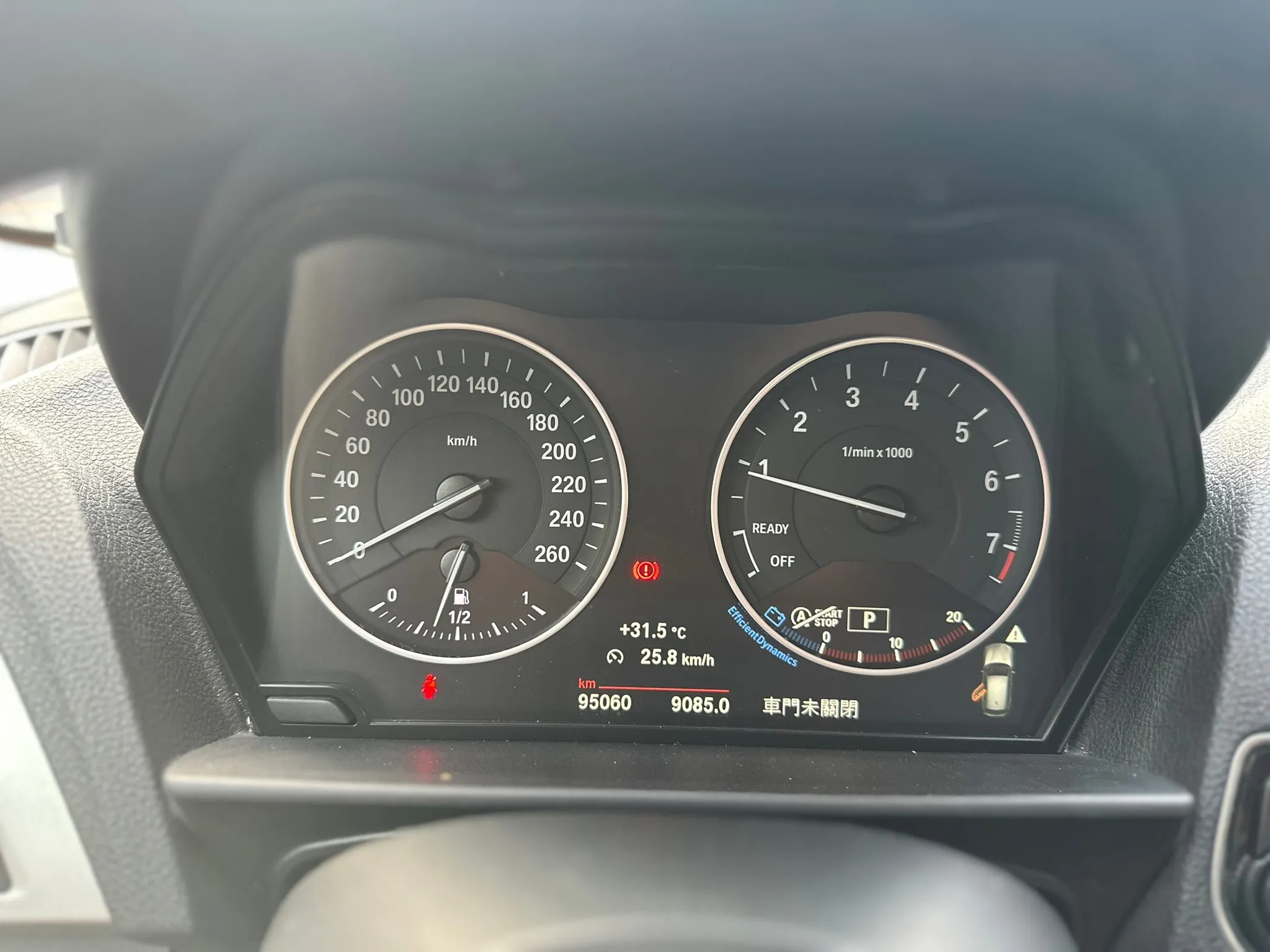 BMW-118I