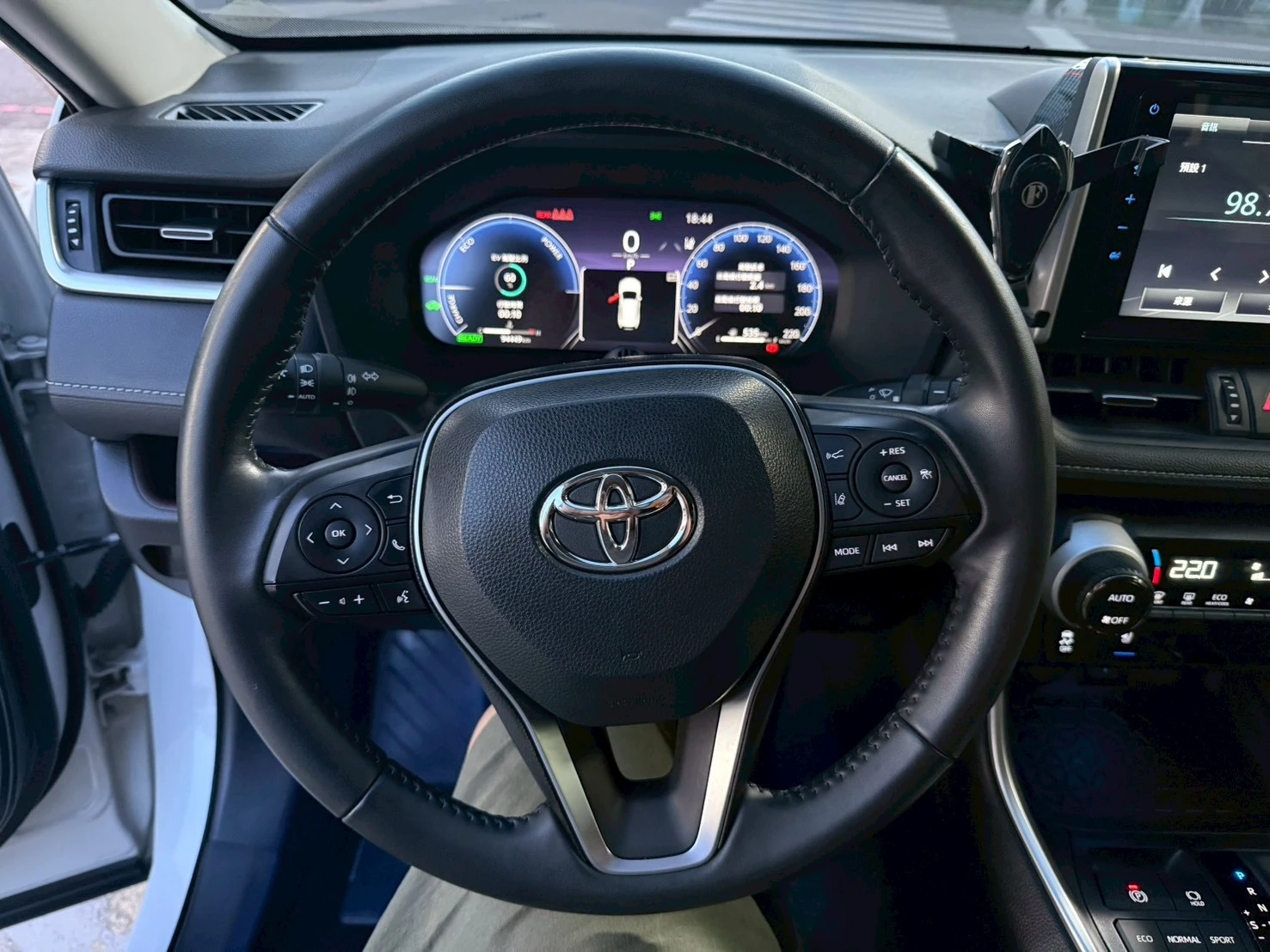 TOYOTA -RAV4