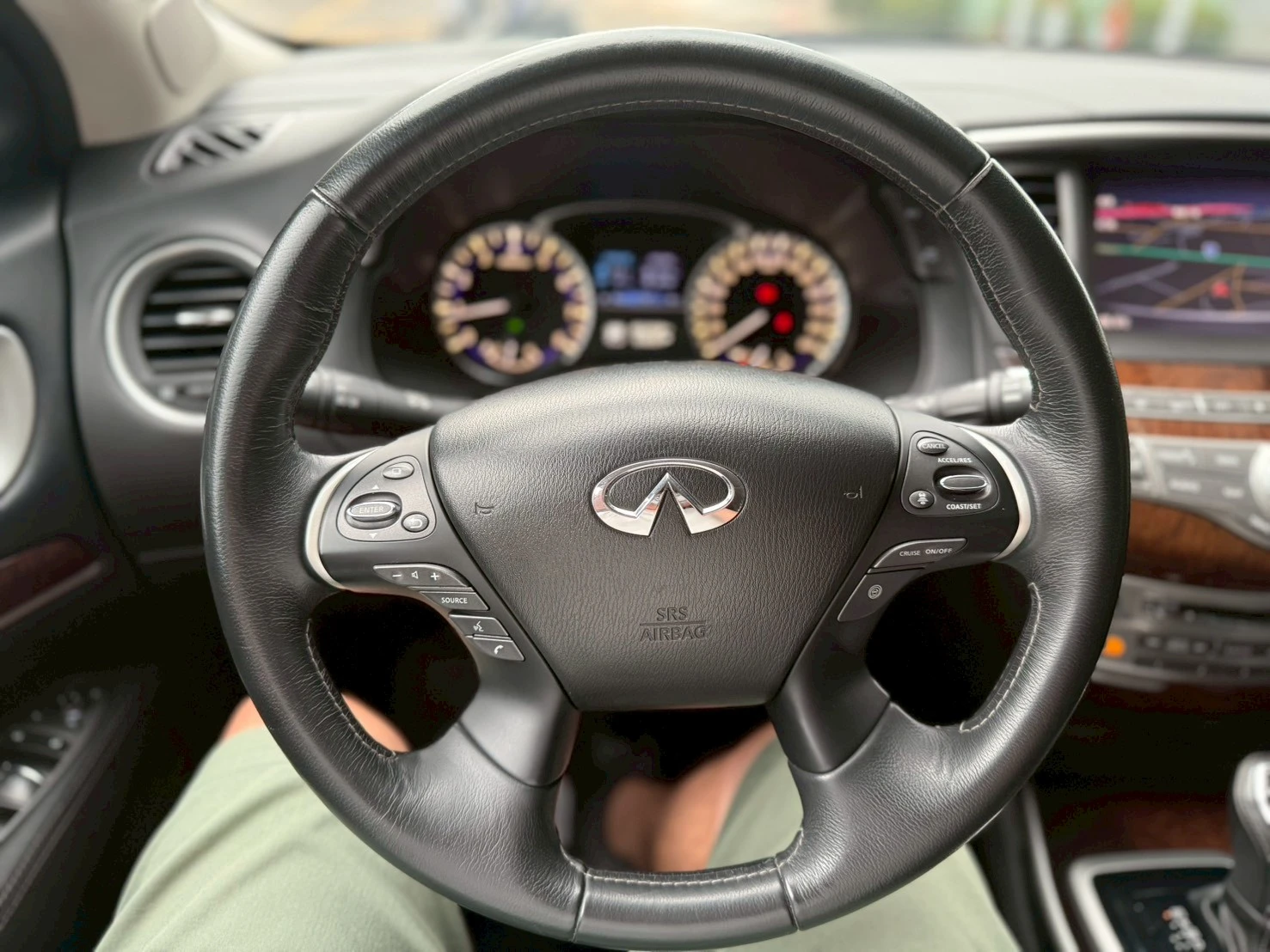 INFINTIT QX60 七人座