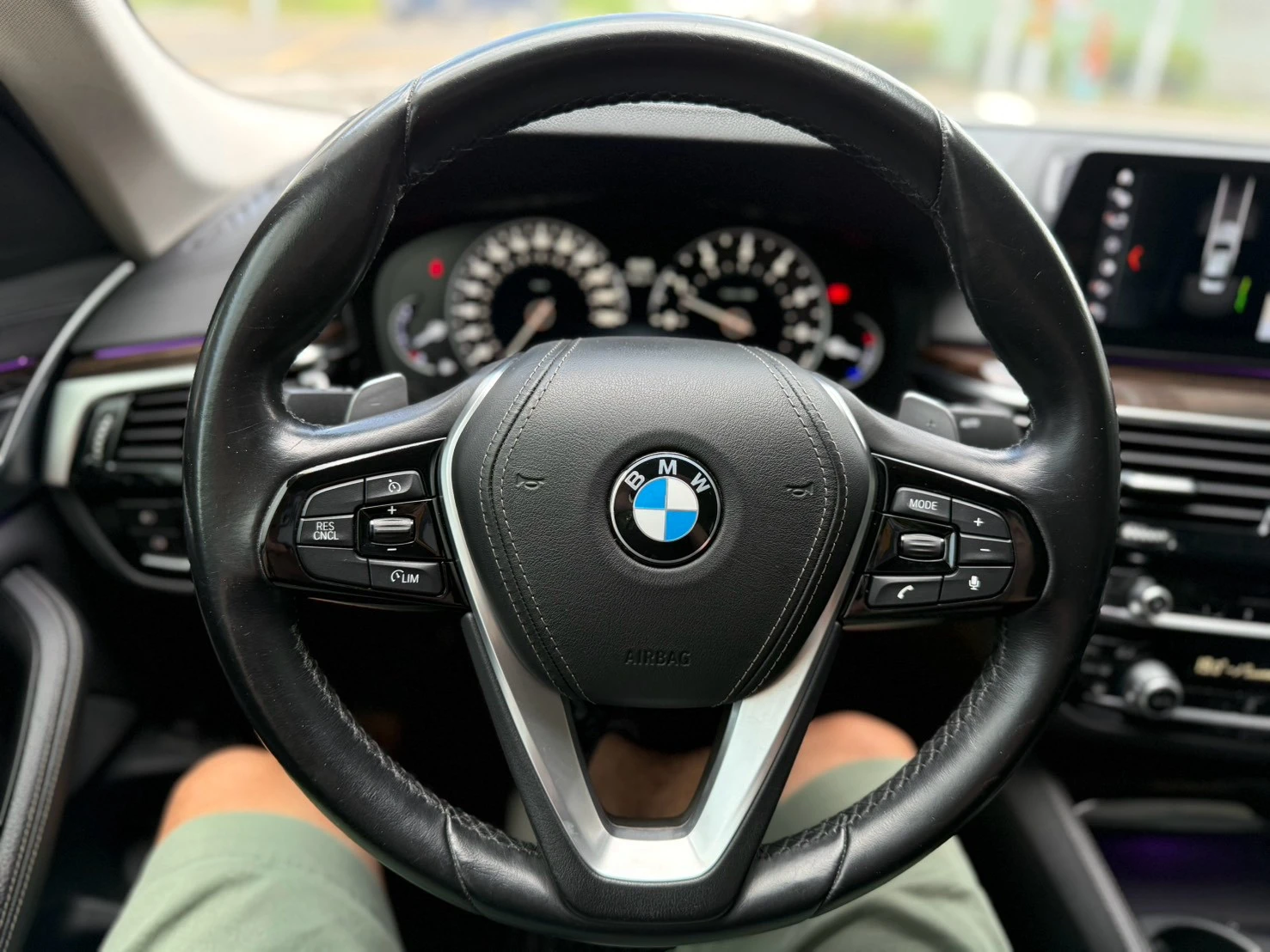 BMW -520i
