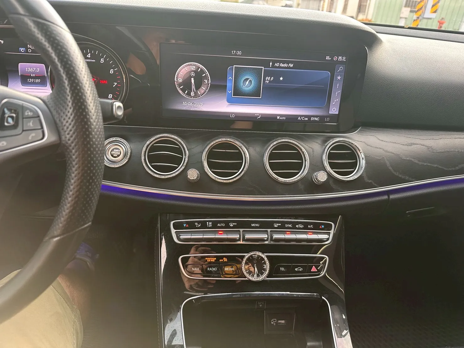 BENZ-E300