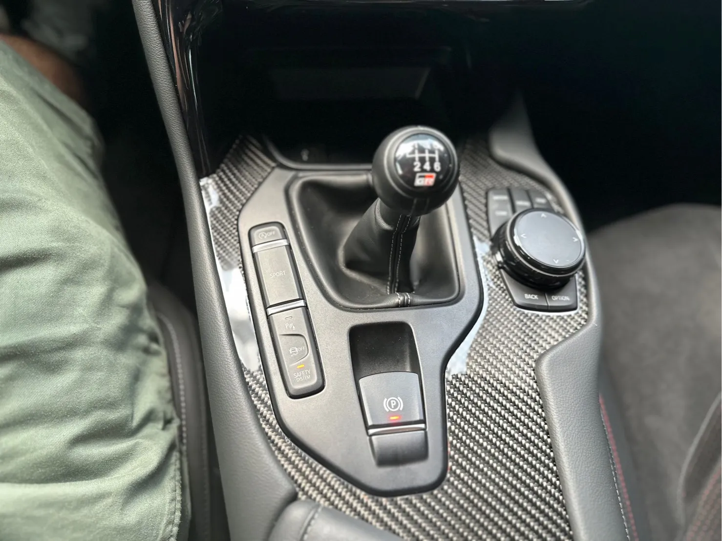TOYOTA-Supra