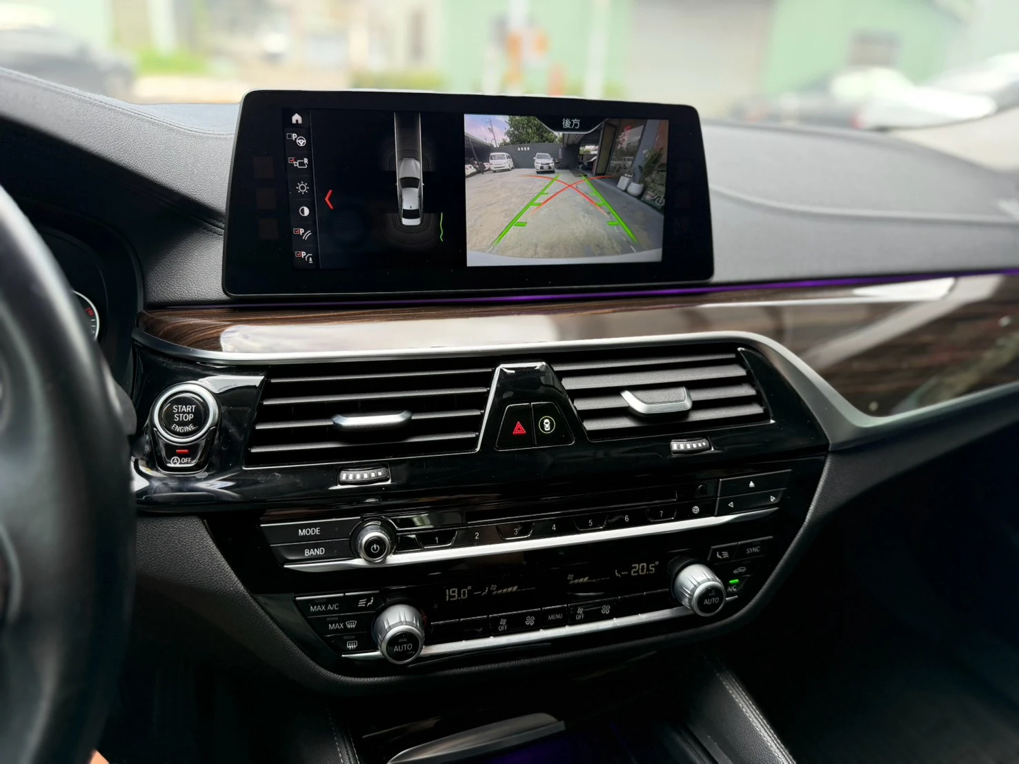 BMW -520i