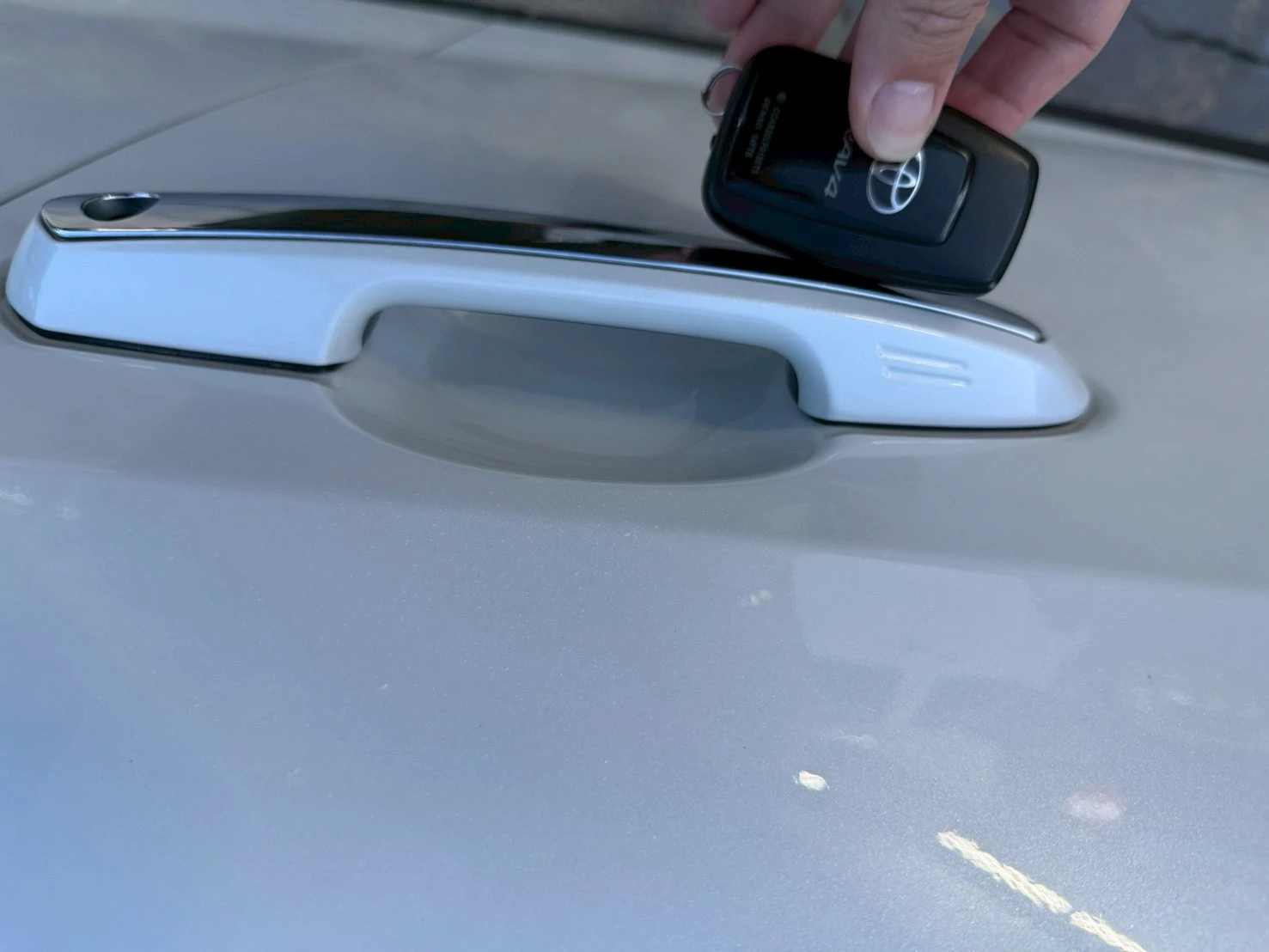 TOYOTA -RAV4