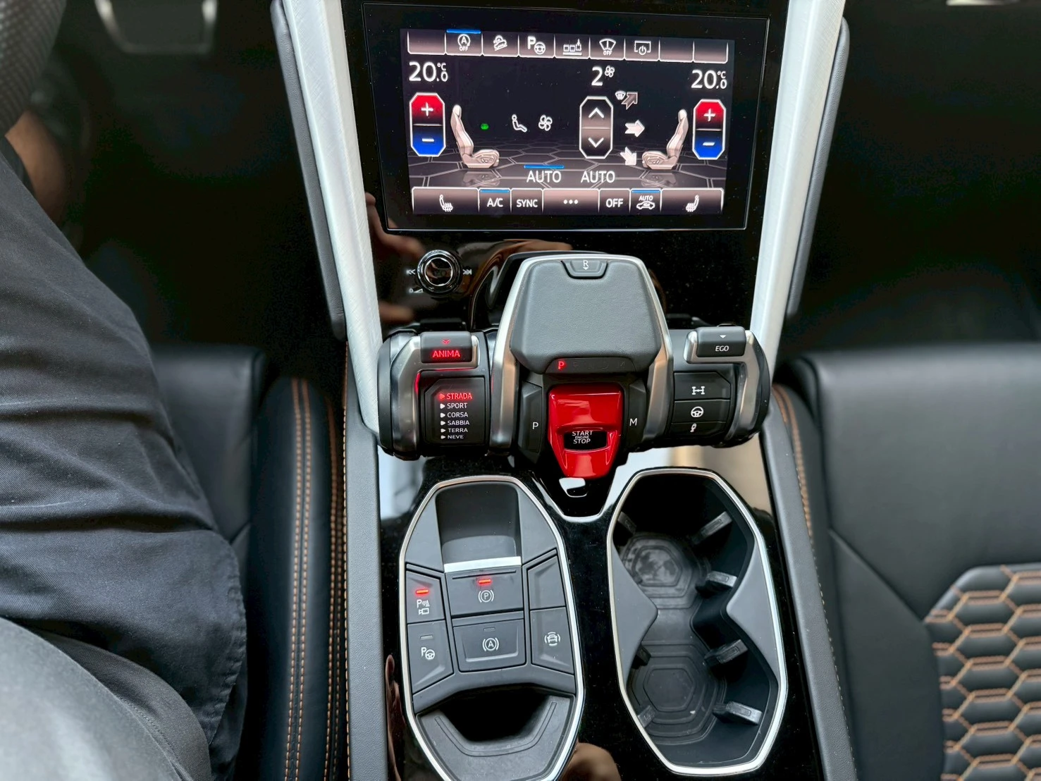 Lamborghini-Urus 4.0 V8