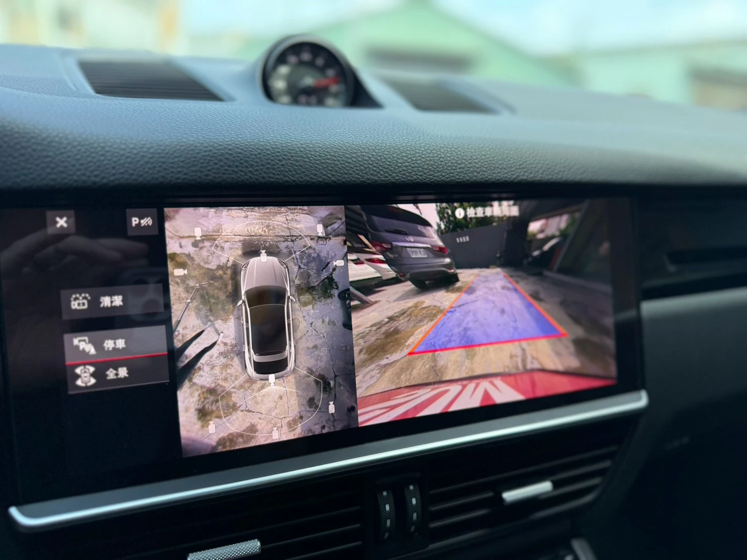 PORSCHE-Cayenne Coupe