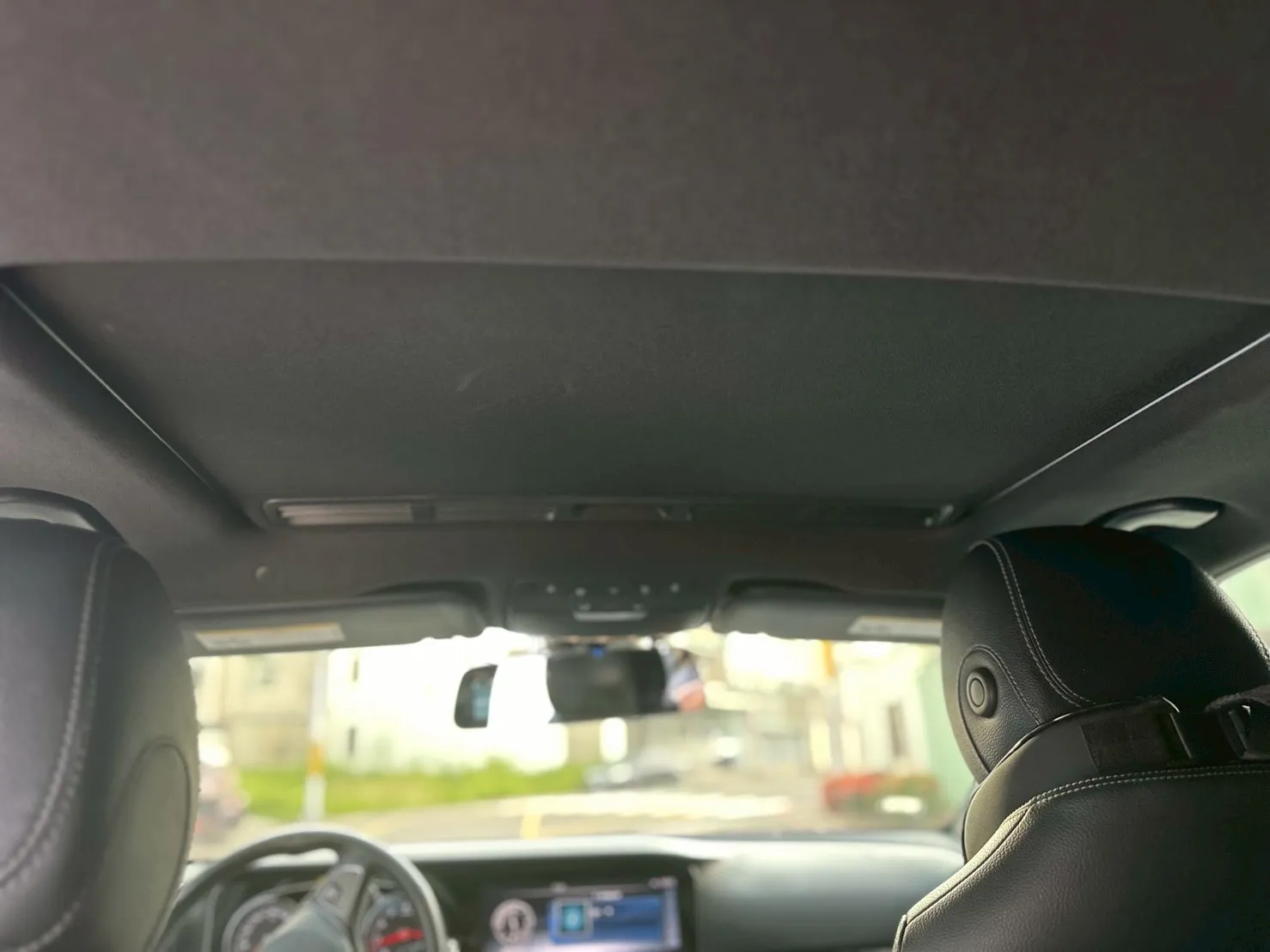 BENZ-E300