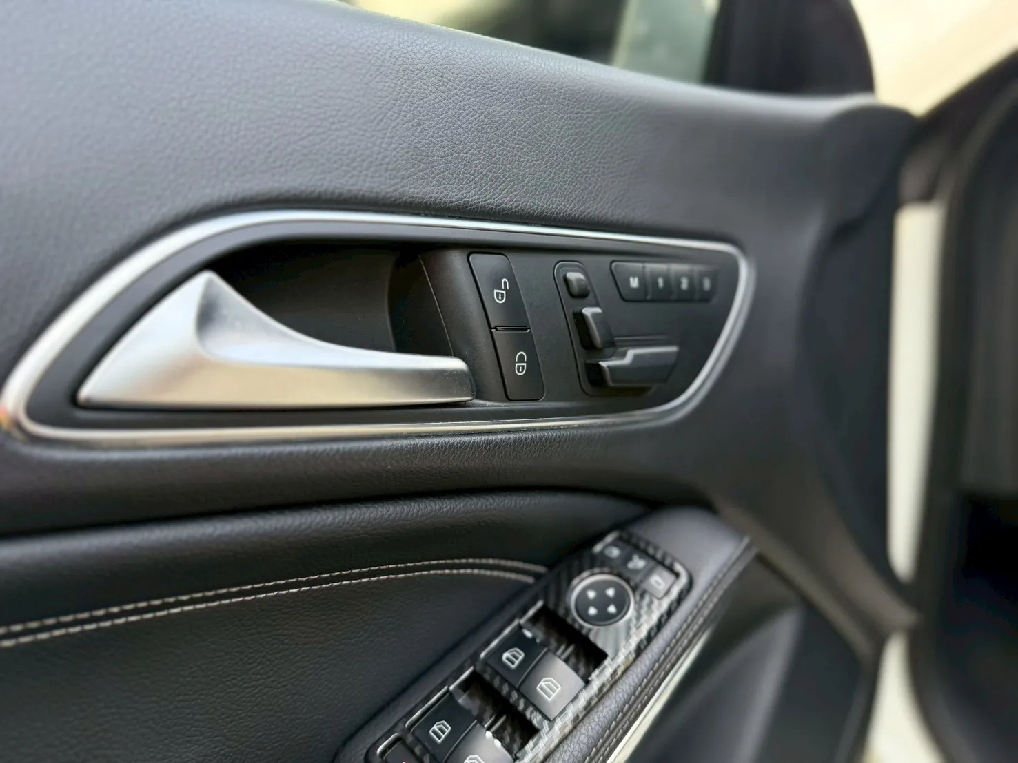 BENZ-CLA220