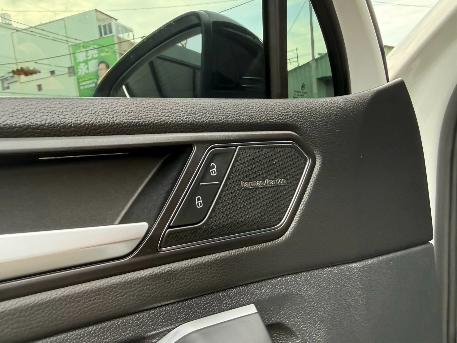 Volkswagen-Tiguan 380 R-line P版