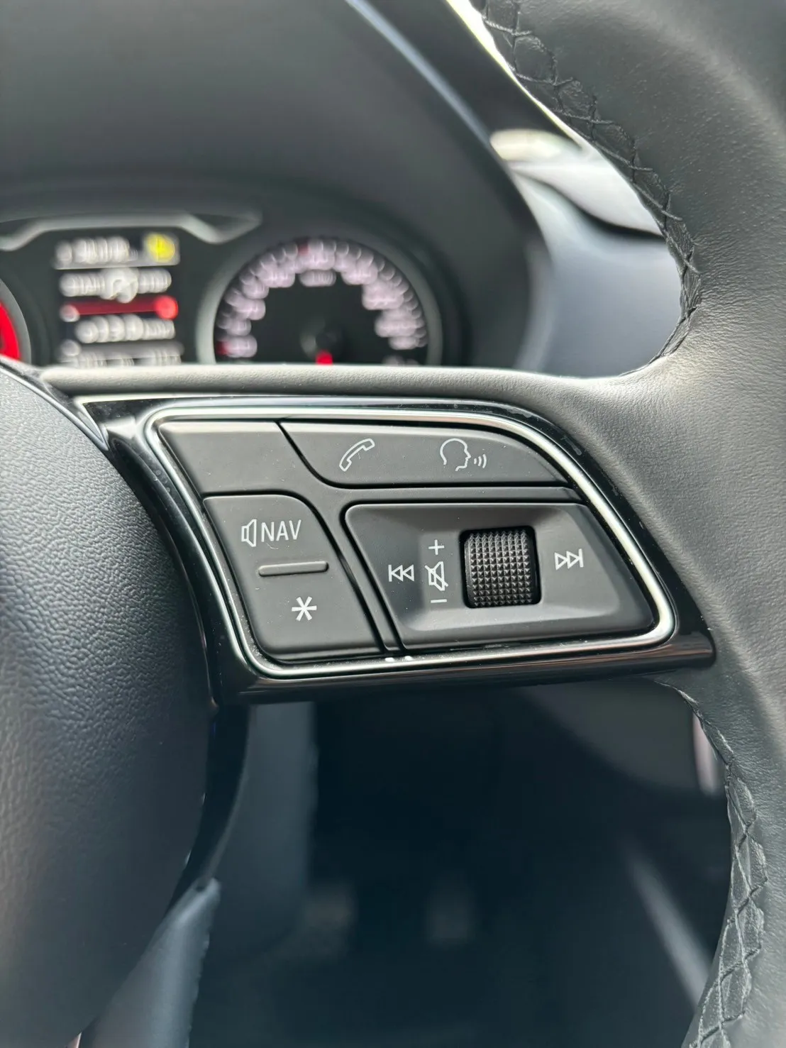AUDI-Q2