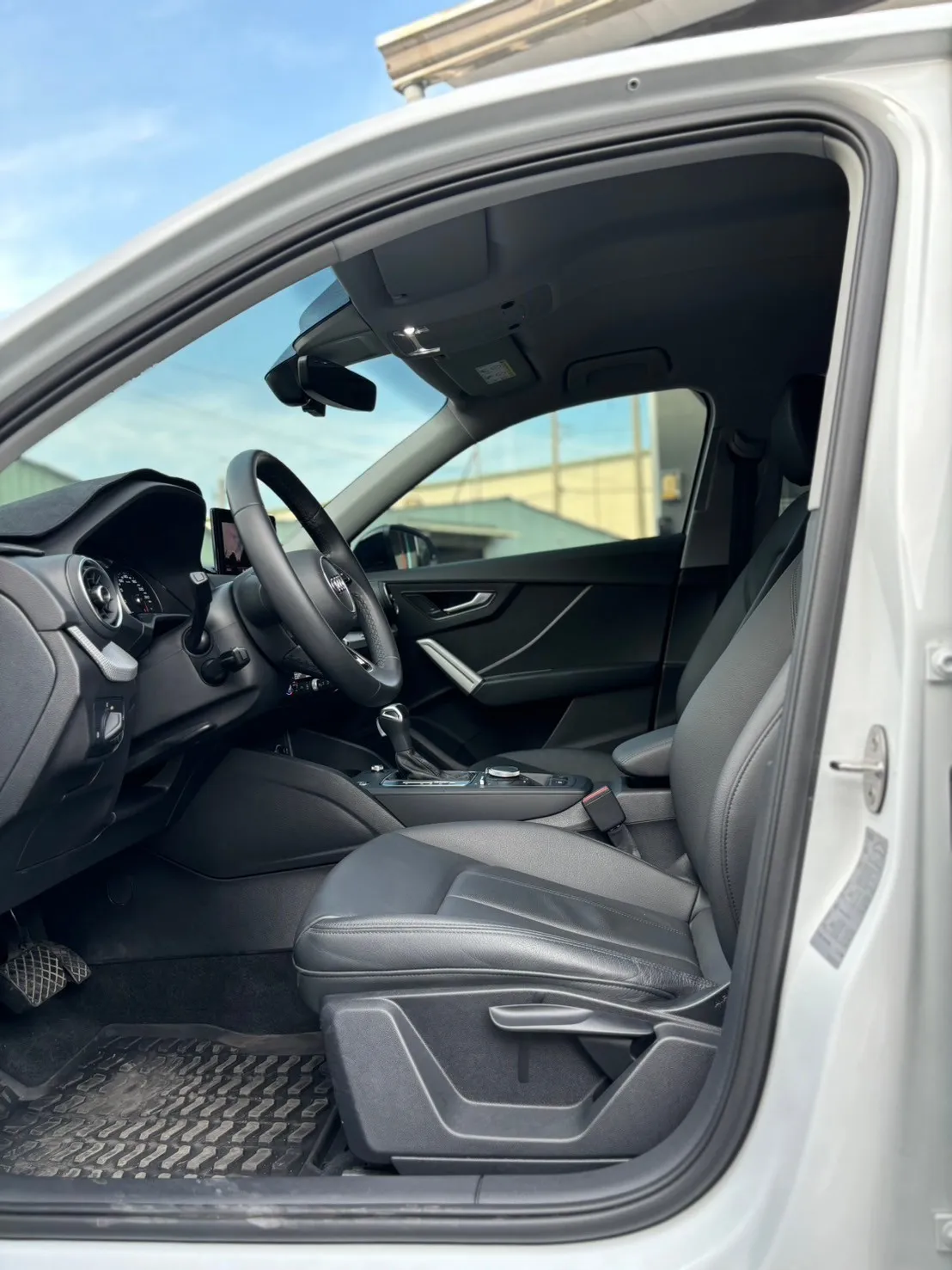AUDI-Q2